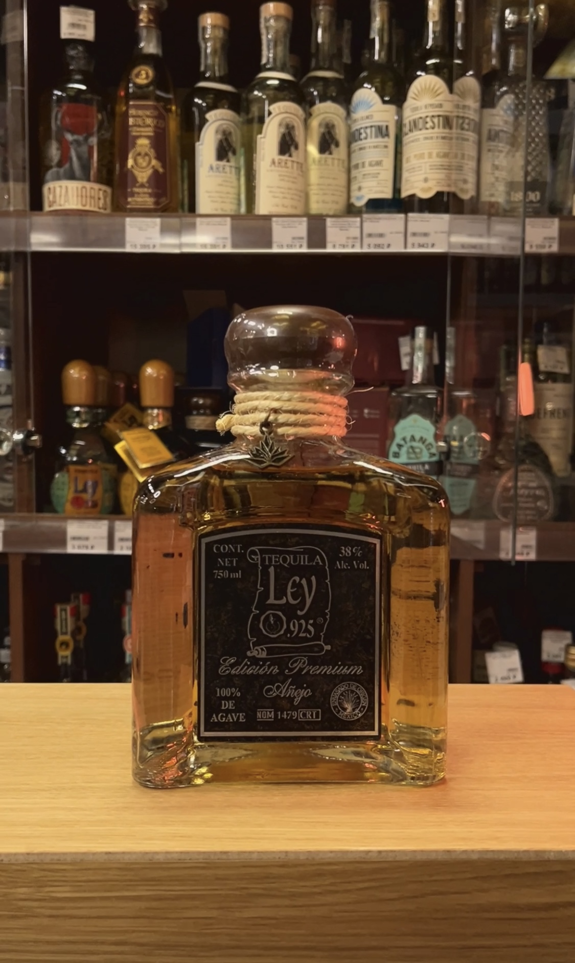 Tequila Ley 925 Anejo Текила Лей 925 Аньехо 0.75л в подарочной упаковке