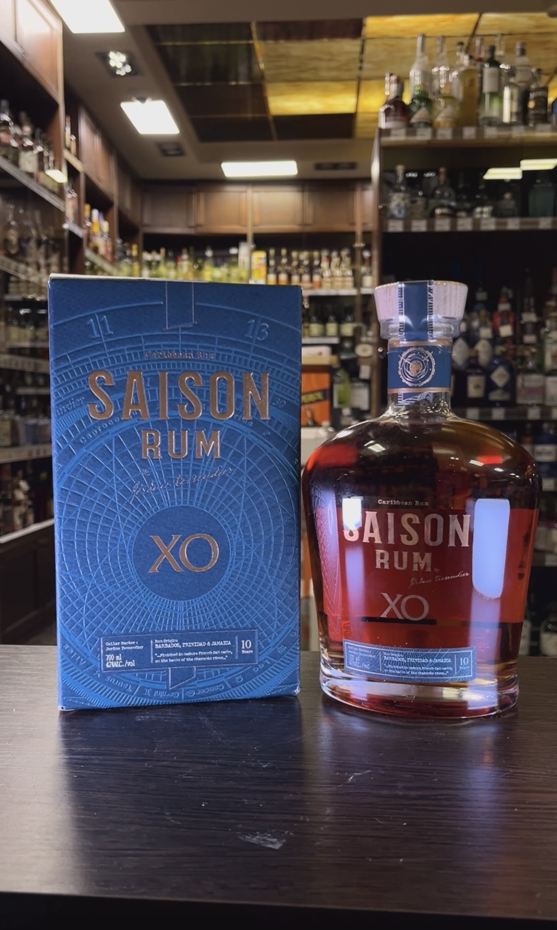 Saison XO Ром Сэзон ХО 0.7л в подарочной упаковке