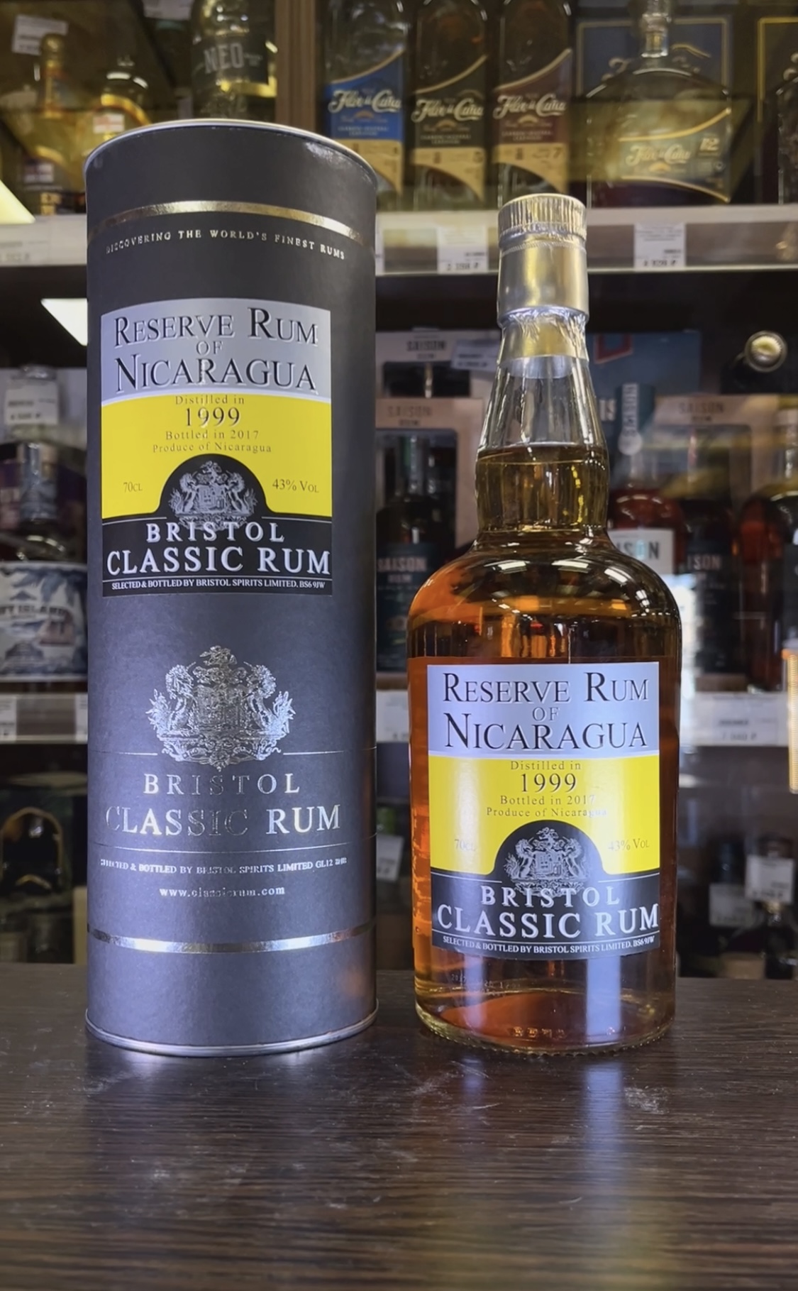Bristol Classic Rum Reserve Rum of Nicaragua Ром Бристоль Классик Ром Резерв Ром оф Никарагуа 0.7л в подарочной тубе