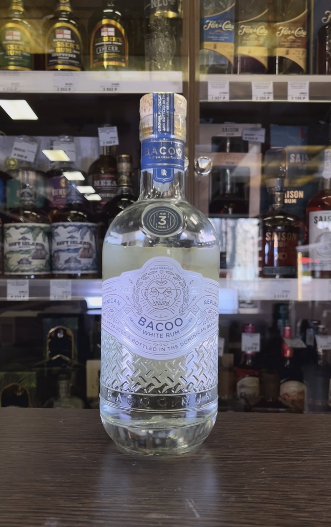 Bacoo White 3 Years Old Ром Баку Уайт 3 года 0.7л