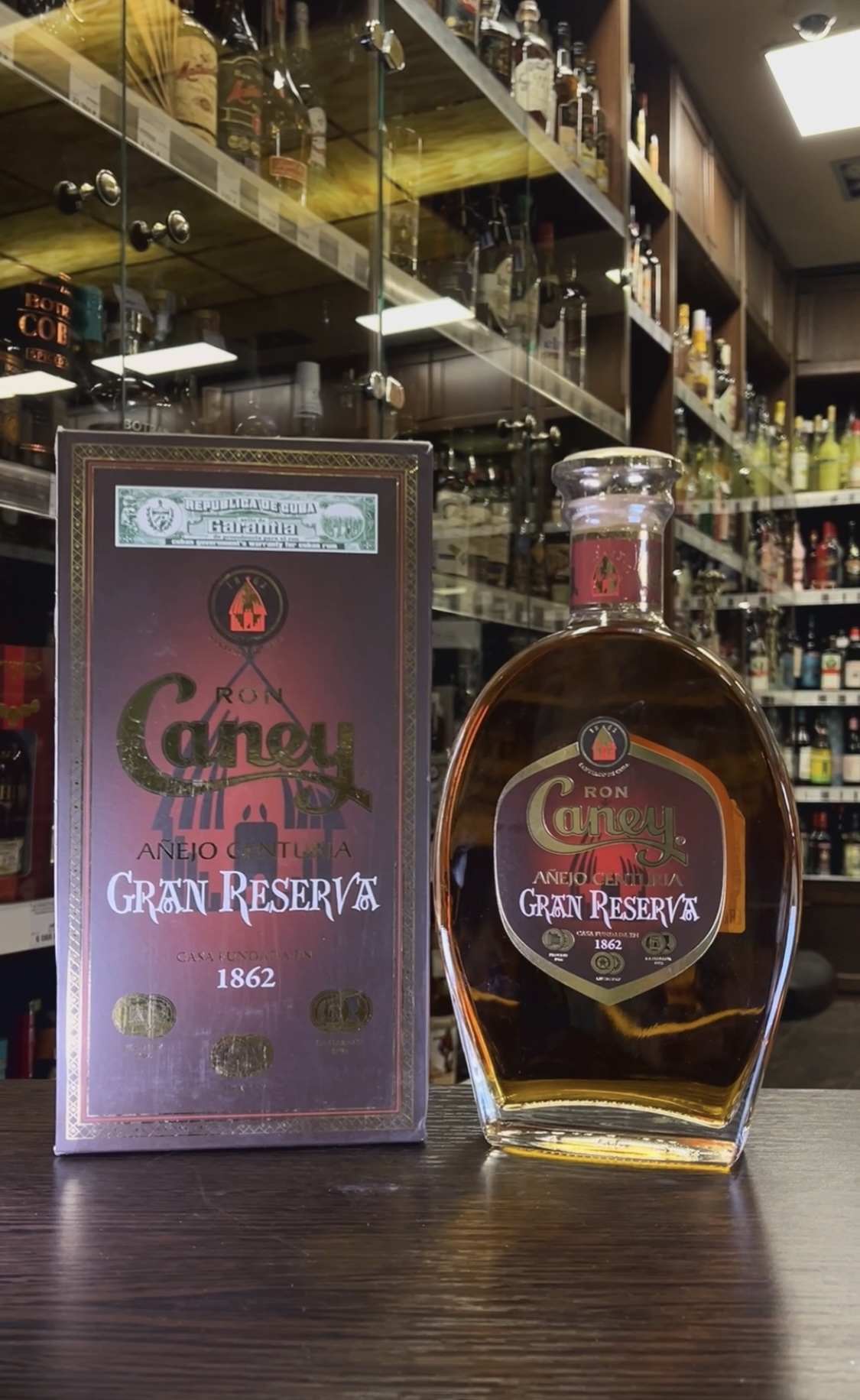 Caney Anejo Centuria Gran Reserva 10 years Ром Каней Аньехо Сентурия Гран Ресерва 10 лет 0.7л в подарочной упаковке