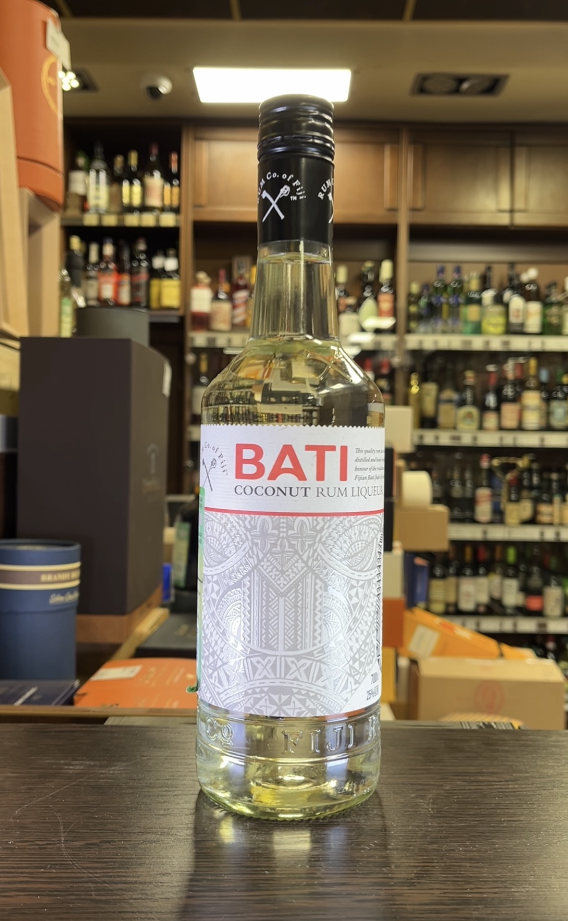 Bati Coconut Rum Ликёр Бати Кокосовый Ром 0.7л