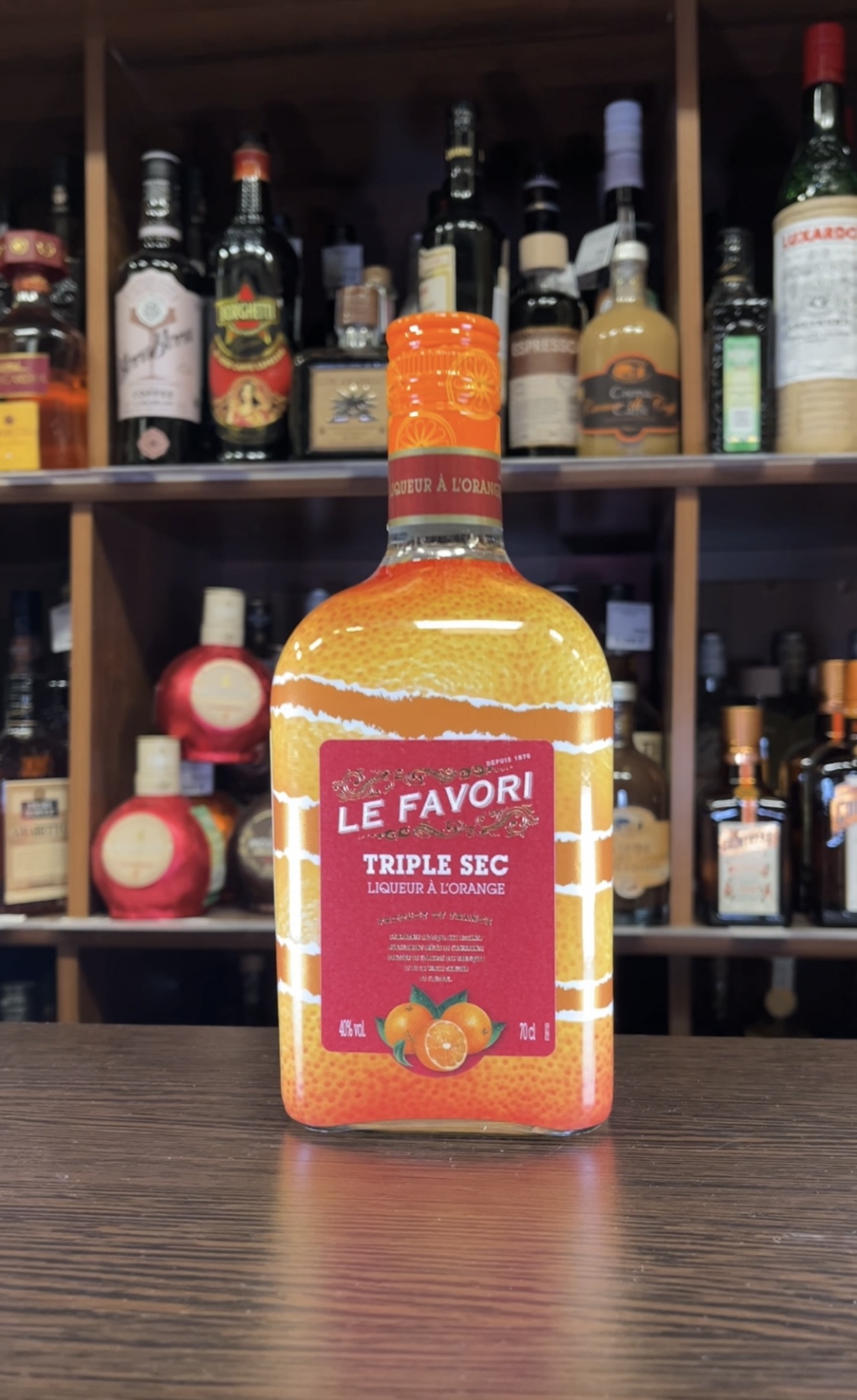 Le Favori Triple Sec Orange Ликер Ле Фавори Трипл сек апельсиновый 0.7л