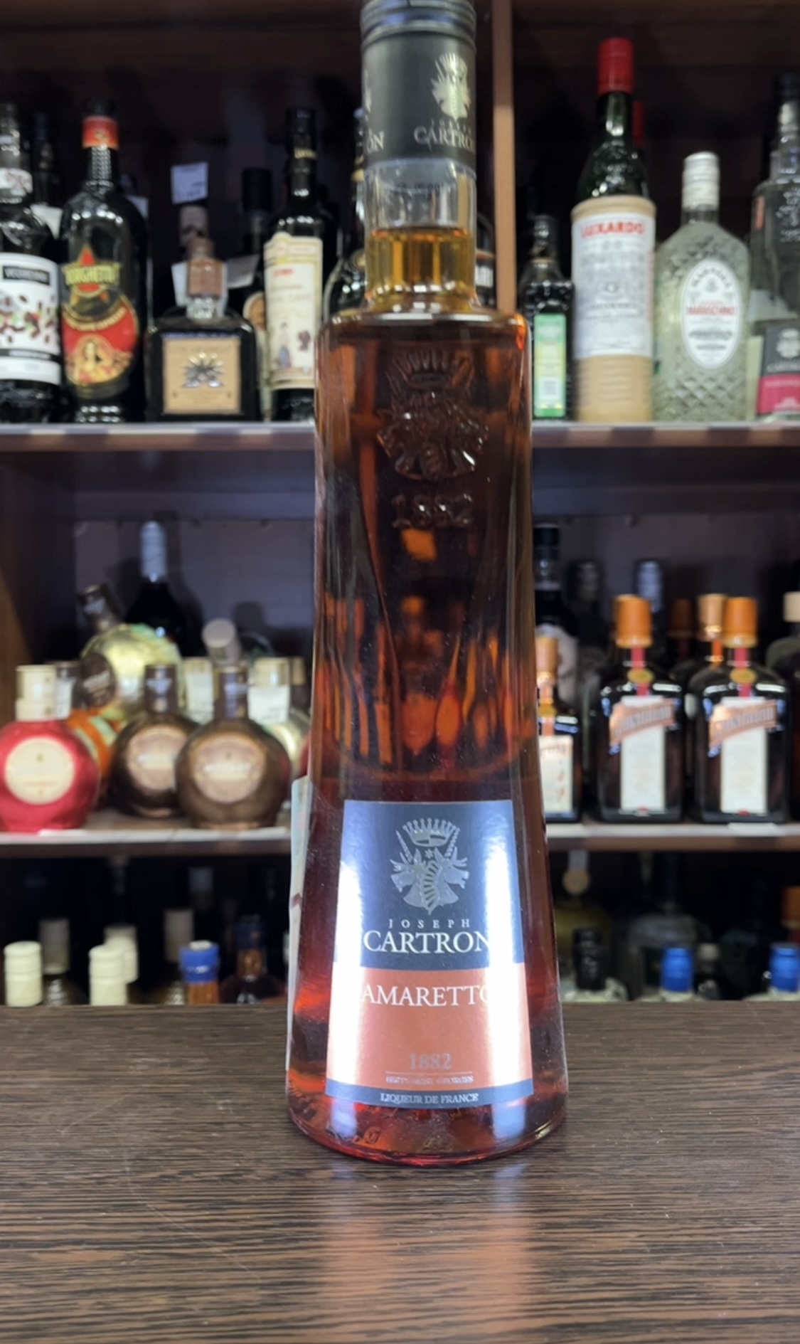 Amaretto Joseph Cartron Ликер Амаретто Джозеф Картрон 0.7л