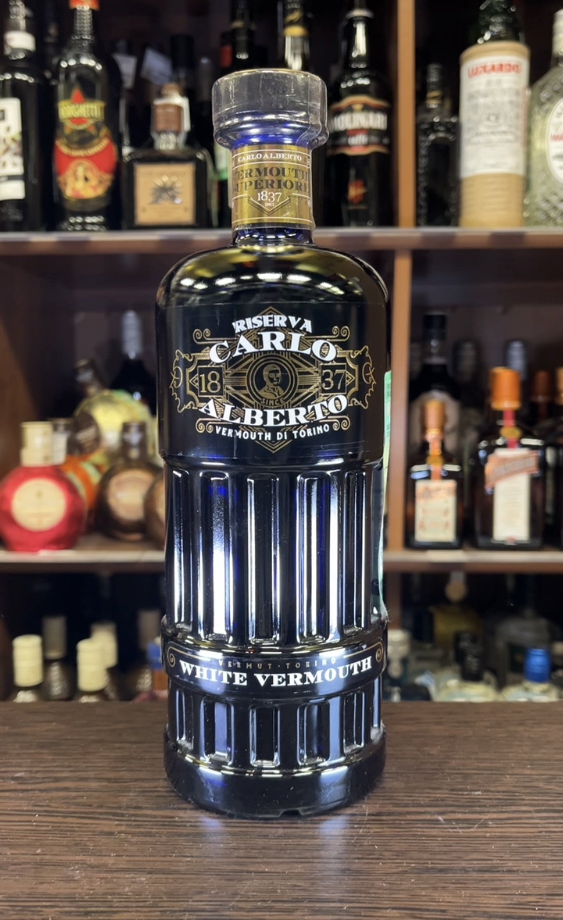 Carlo Alberto Vermouth Riserva White Вермут Карло Альберто Вермут Ризерва Уайт 0.75л