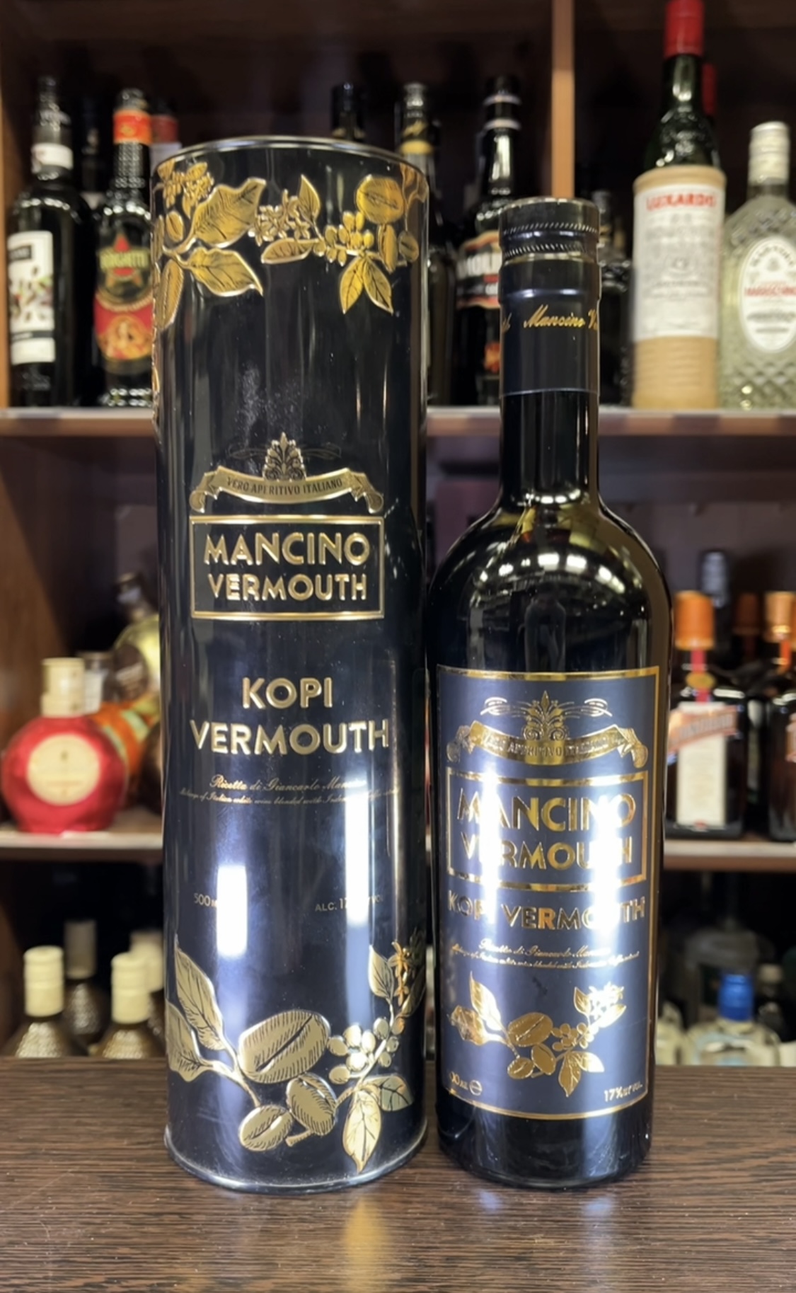 Mancino Vermouth Chinato Вермут Манчино Вермут Кинато 0.5л в подарочной тубе