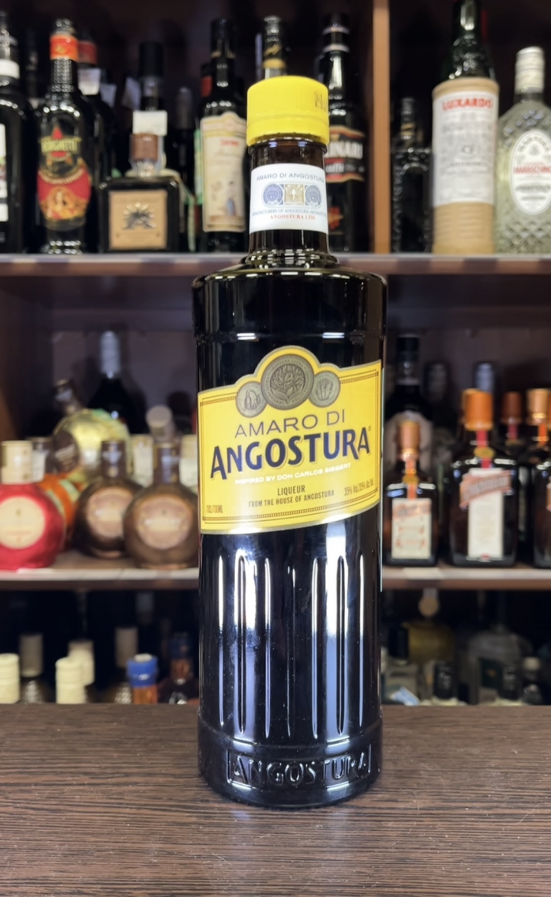 Amaro di Angostura Ликер Амаро ди Ангостура 0.7л