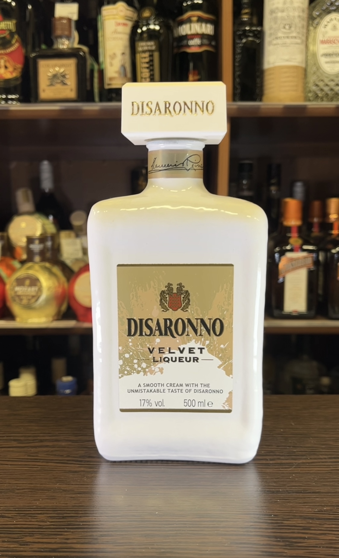 Disaronno Velvet Ликер Дисаронно Вельвет 0.5л