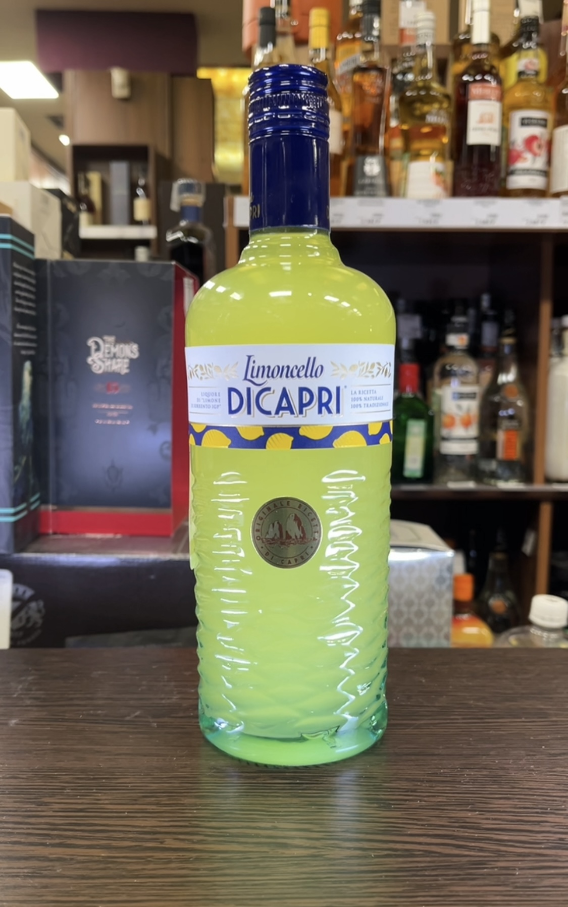 Limoncello di Capri Ликер Лимончелло ди Капри 0.7л