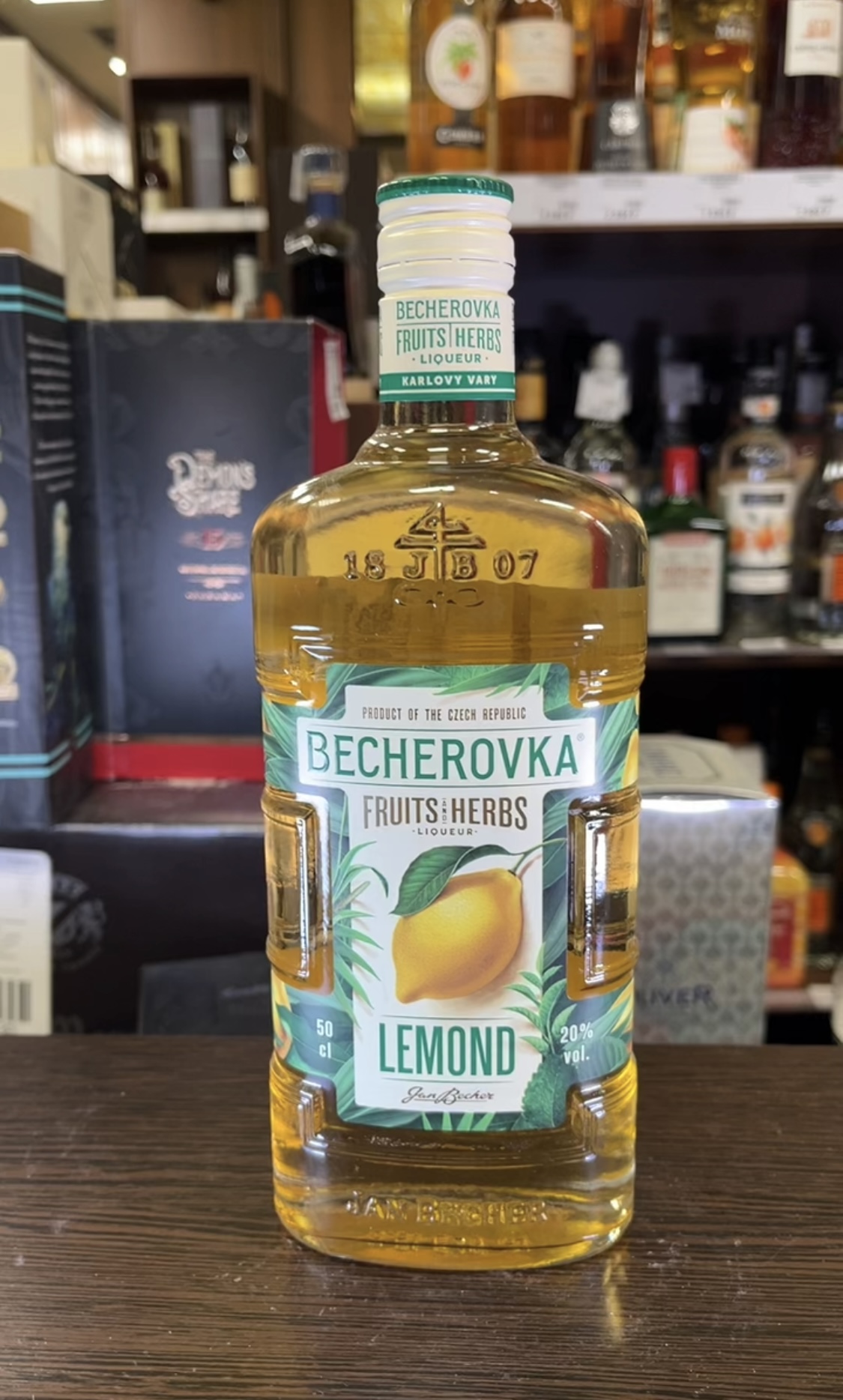 Becherovka Lemond Ликер Бехеровка Лемонд 0.5л
