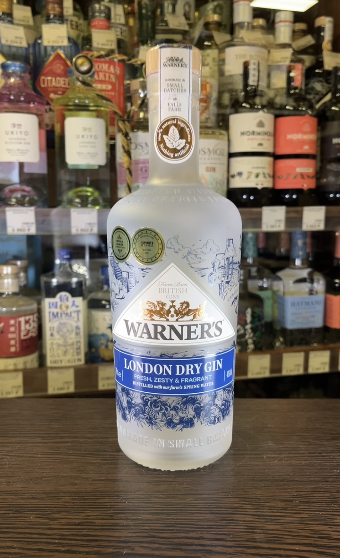Warners London Dry Gin Джин Уорнерс Лондон Драй 0.7л в подарочной тубе