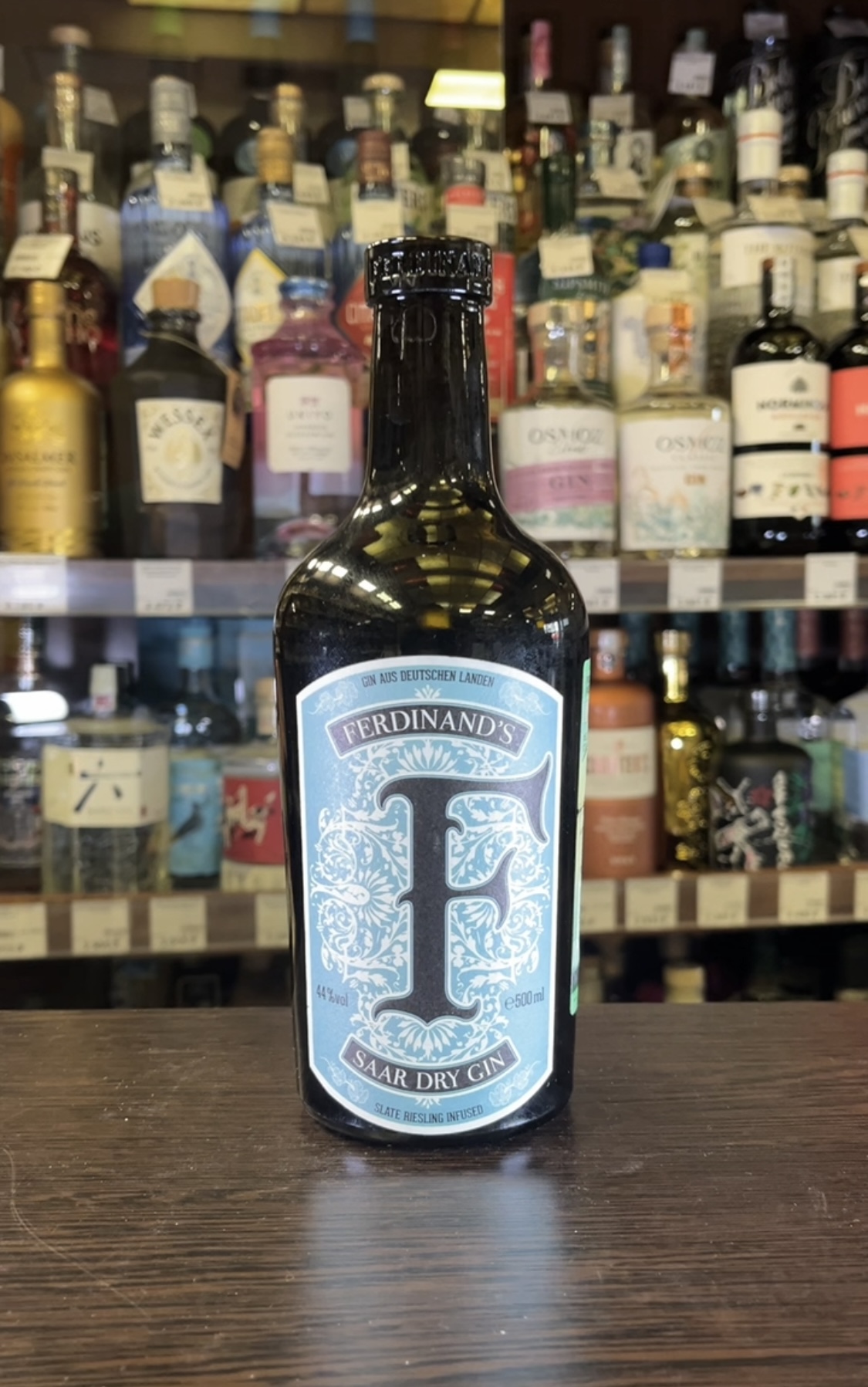 Gin Ferdinands F Saar Dry Gin Джин Фердинандс Саар Драй 0.5л в подарочной тубе