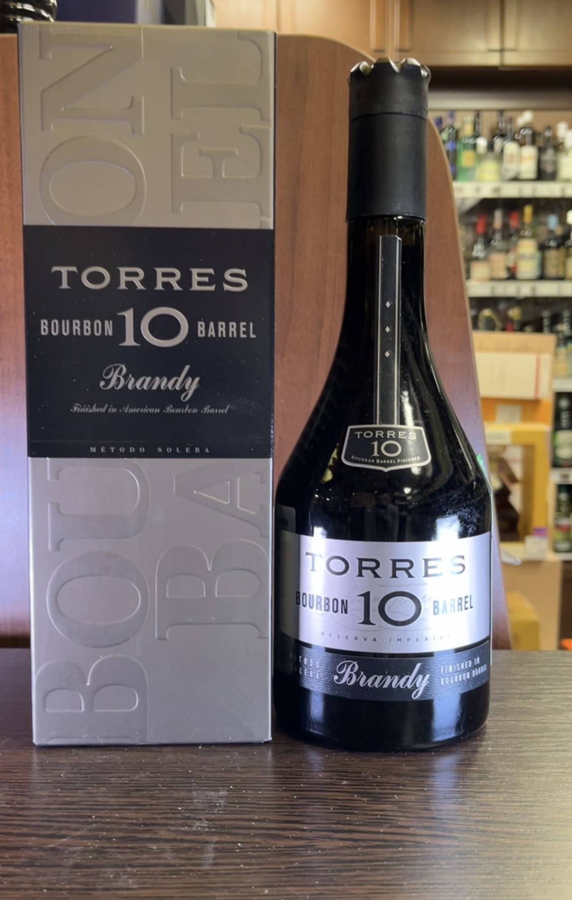 Torres 10 Bourbon Barrel Бренди Торрес 10 Бурбон Баррел 0.7л в подарочной упаковке