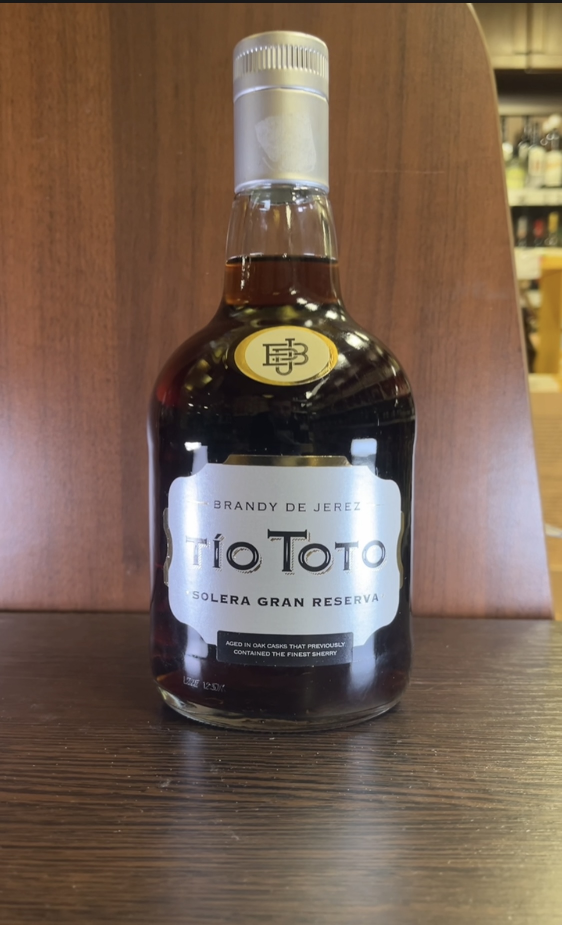 Tio Toto Brandy de Jerez Solera Gran Reserva Херес Тио Тото Бренди Де Херес Солера Гран Резерва 0.75л