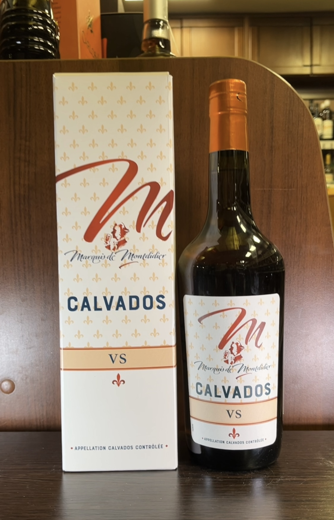 Calvados Marquis de Montdidier VS Кальвадос Маркиз де Мондидье VS в п/у