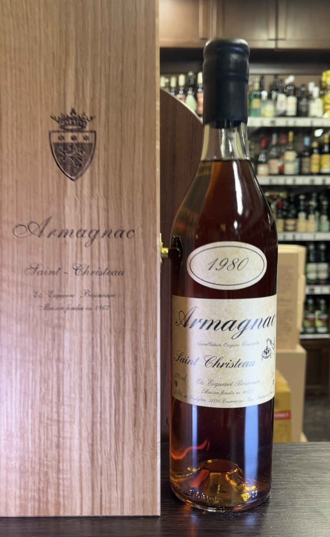 Armagnac Saint Christeau Millesime 1980 years Арманьяк Сент Кристо Миллезимэ 1980 года 0.7л в деревянной коробке