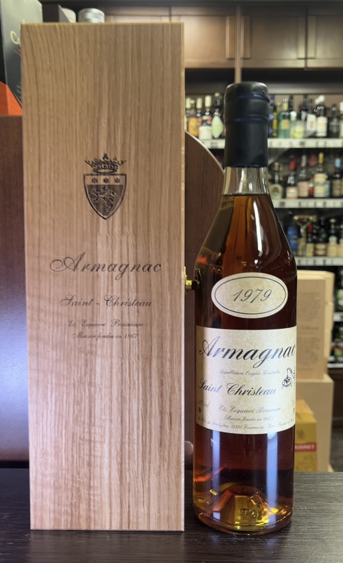 Armagnac Saint Christeau Millesime 1979 Арманьяк Сент Кристо 1979г 0.7л в деревянной упаковке