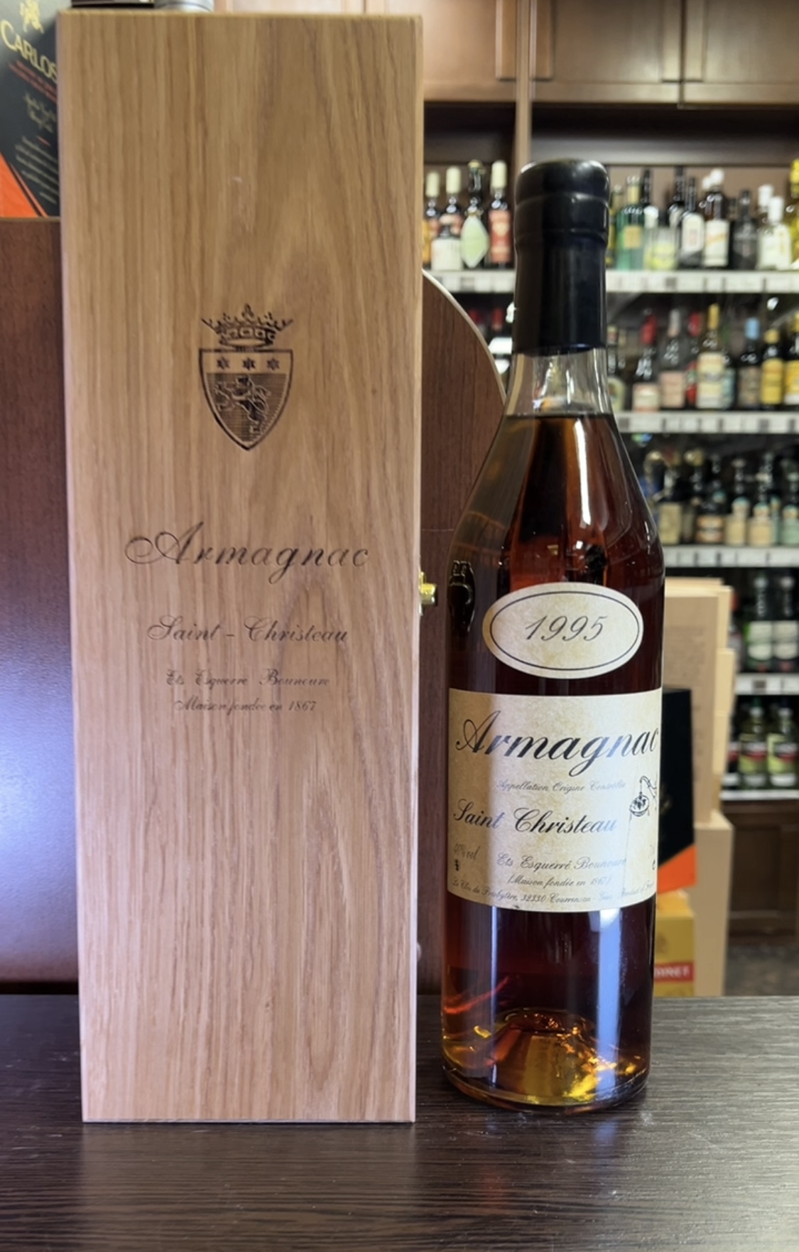 Saint Christeau Millesime 1995 years Арманьяк Сент Кристо Миллезимэ 1995 года 0.7л в деревянной упаковке