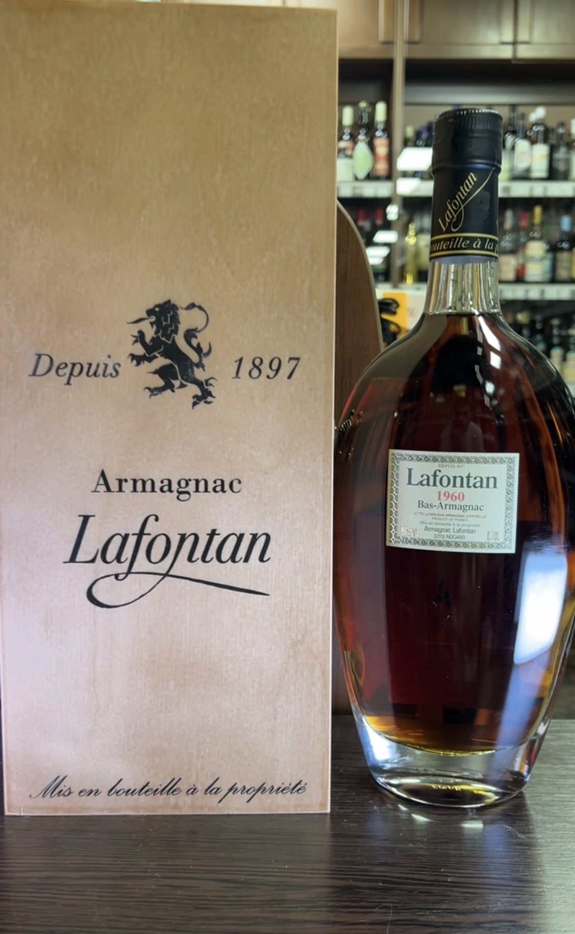 Lafontan 1960 years Арманьяк Лафонтан 1960 года 0.7л в деревянной коробке