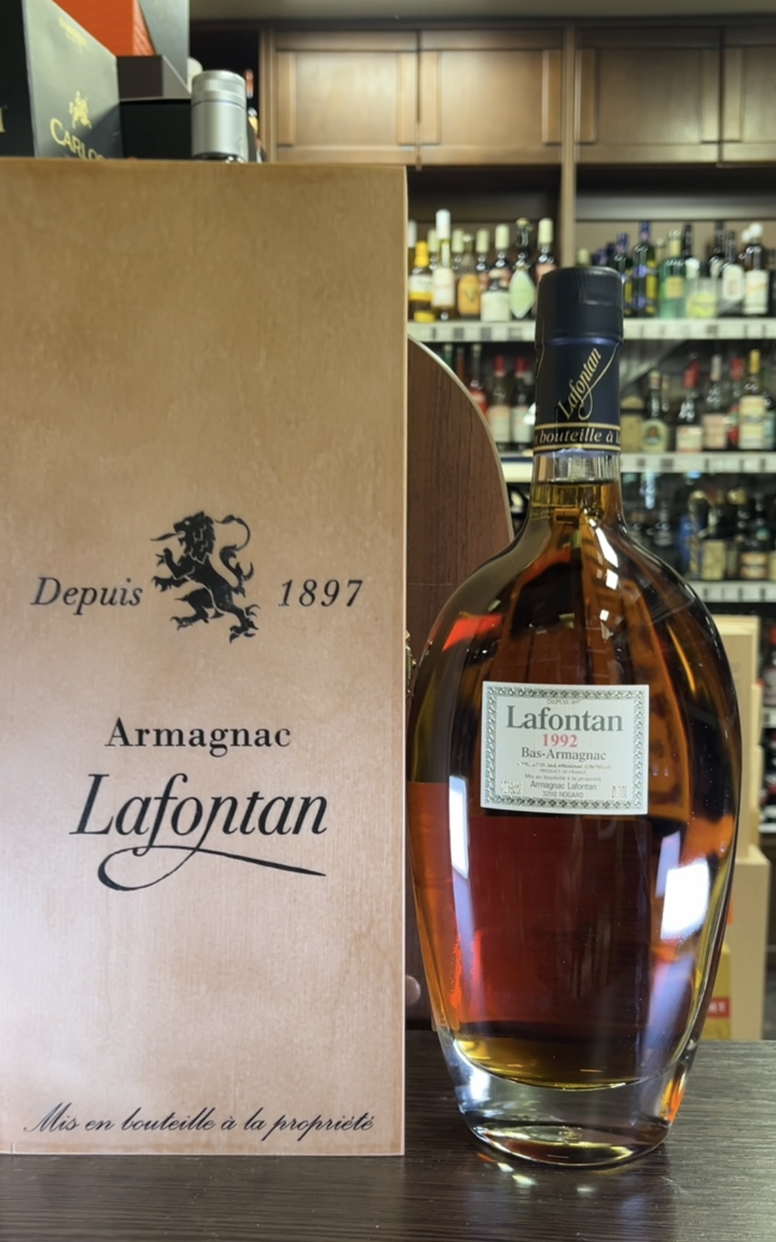 Armagnac Lafontan 1992 years Арманьяк Лафонтан 1992 года 0.7л в деревянной коробке