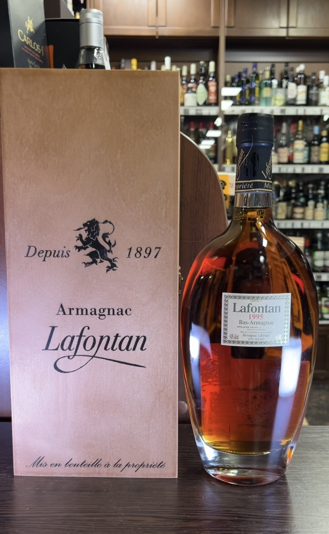 Lafontan Millesime 1995 Арманьяк Лафонтан Миллезиме 1995г 0.7л в деревянной упаковке