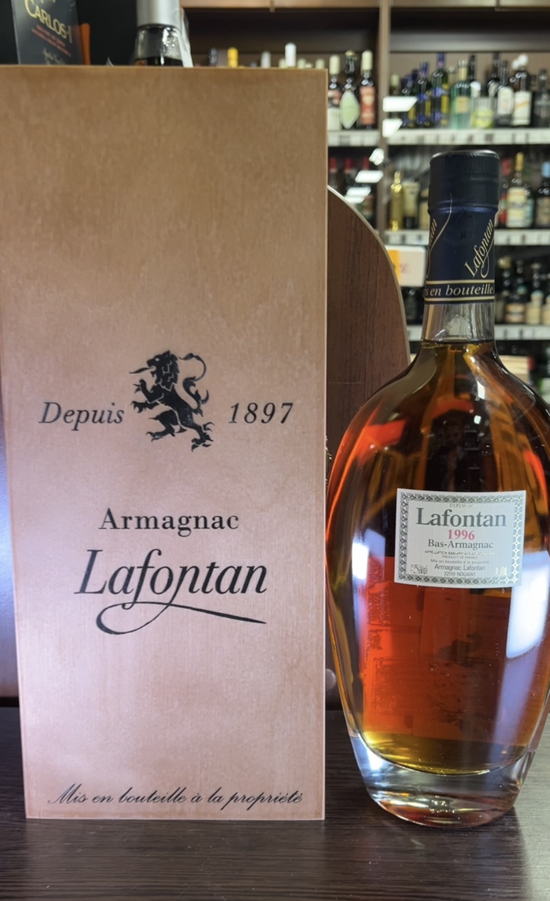 Lafontan 1996 years Арманьяк Лафонтан 1996 года 0.7л в деревянной коробке