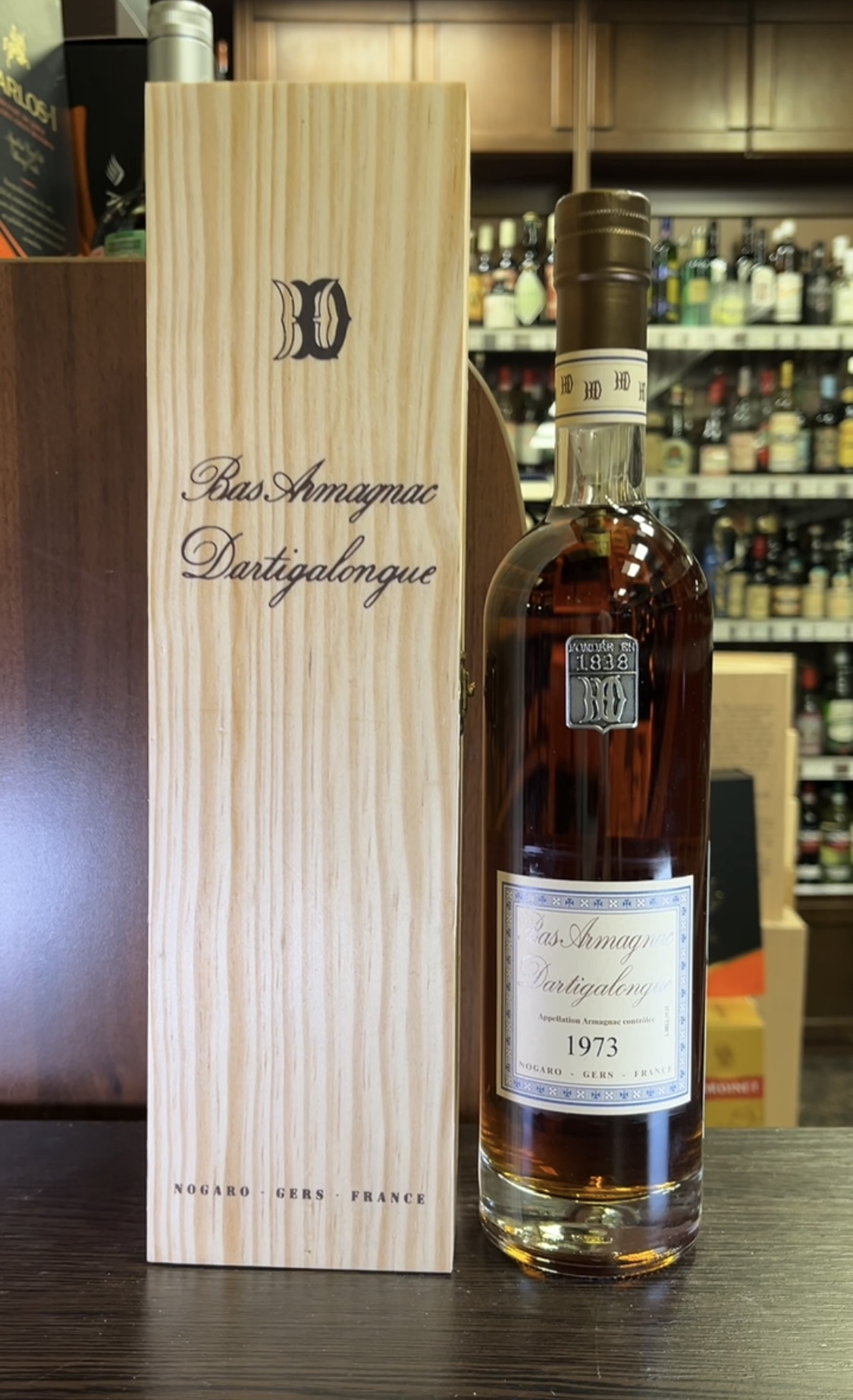 Vintage Bas Armagnac Dartigalongue 1973 years Арманьяк Винтаж Ба Арманьяк Дартигалон 1973 года 0.5л в деревянной упаковке