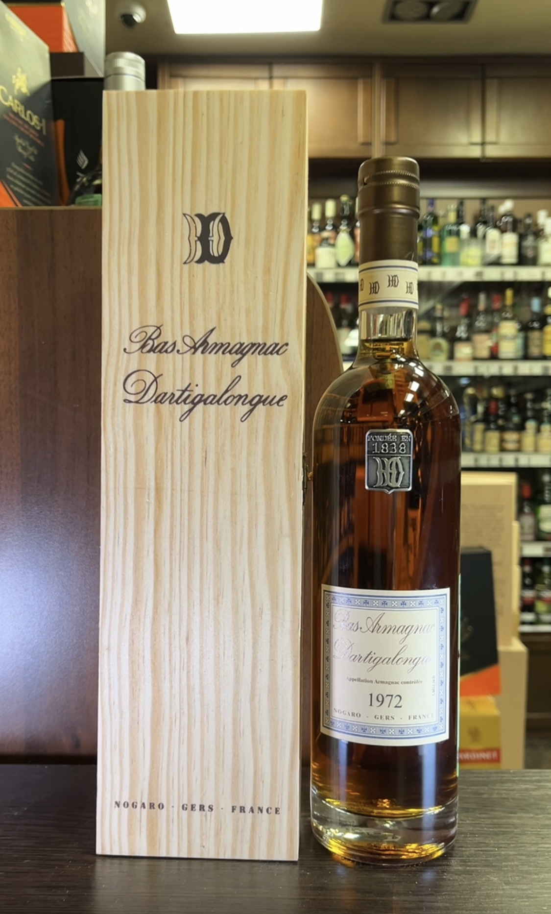 Armagnac Vintage Bas Armagnac Dartigalongue 1972 years Арманьяк Винтаж Ба Арманьяк Дартигалон 1972 года 0.5л в деревянной упаковке