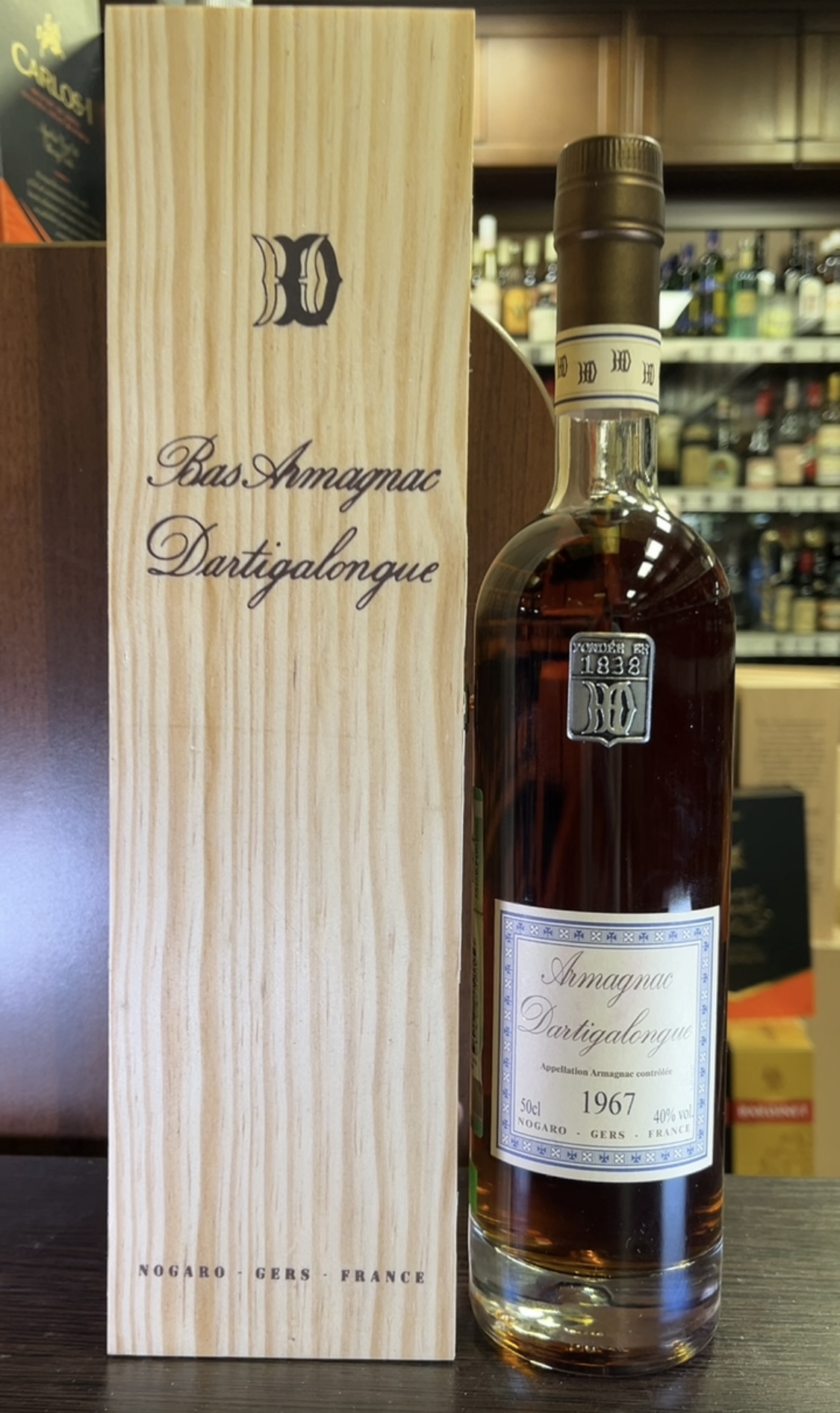 Armagnac Vintage Bas Armagnac Dartigalongue 1967 years Арманьяк Винтаж Ба Арманьяк Дартигалон 1967 года 0.5л в деревянной упаковке