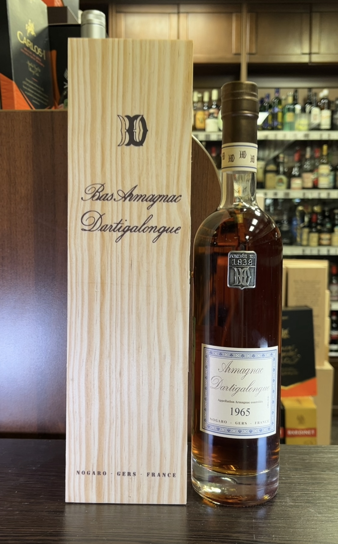 Armagnac Vintage Bas Armagnac Dartigalongue 1965 years Арманьяк Винтаж Ба Арманьяк Дартигалон 1965 года 0.5л в деревянной упаковке