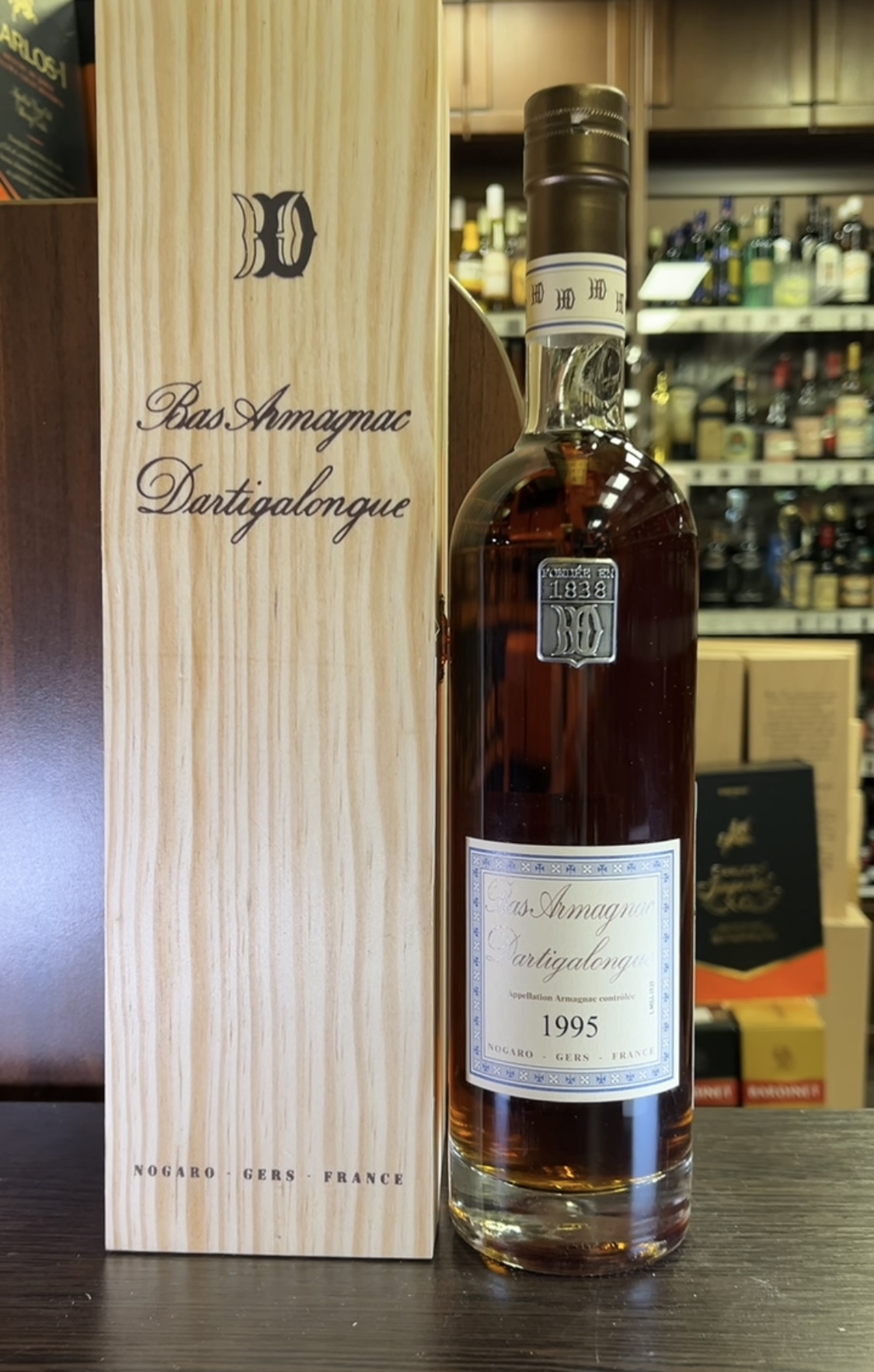 Vintage Bas Armagnac Dartigalongue 1995 years Арманьяк Винтаж Ба Арманьяк Дартигалон 1995 года 0.5л в деревянной упаковке