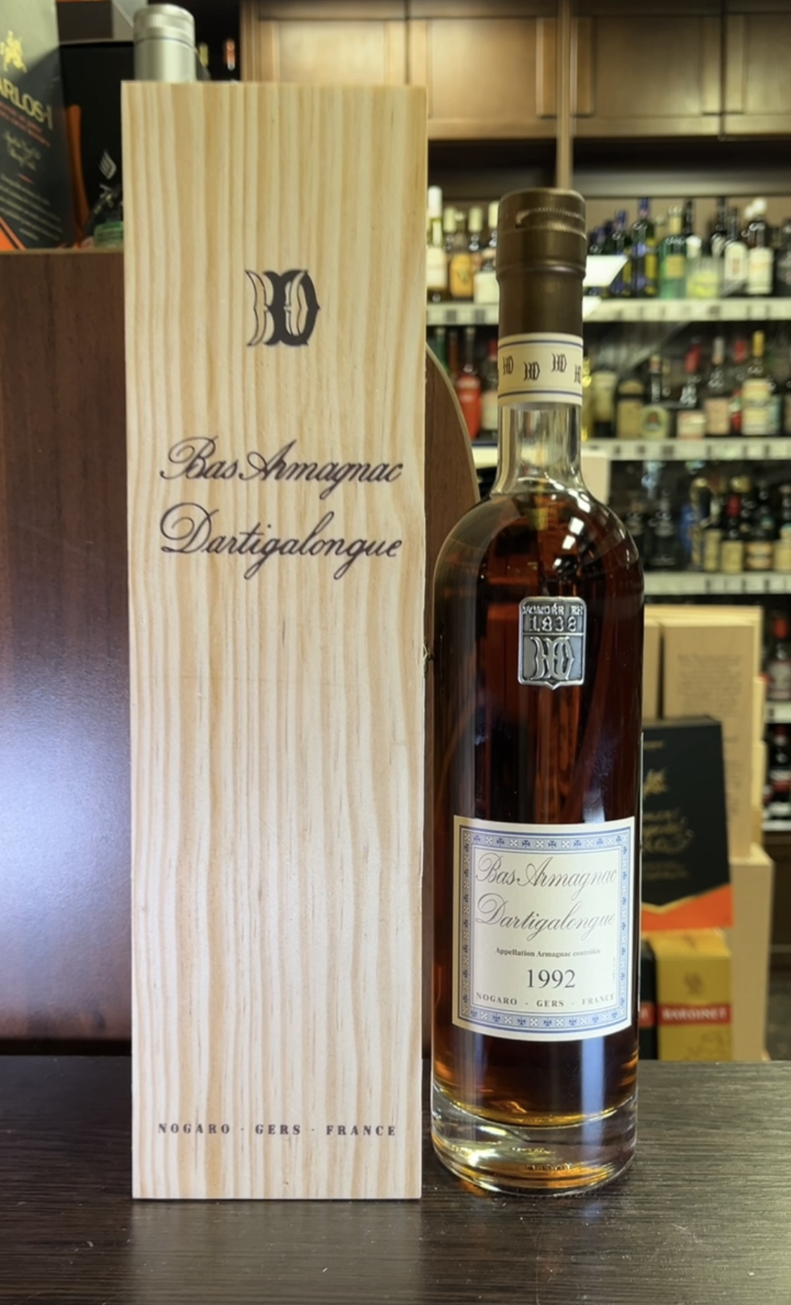 Vintage Bas Armagnac Dartigalongue 1992 years Арманьяк Винтаж Ба Арманьяк Дартигалон 1992 года 0.5л в деревянной упаковке
