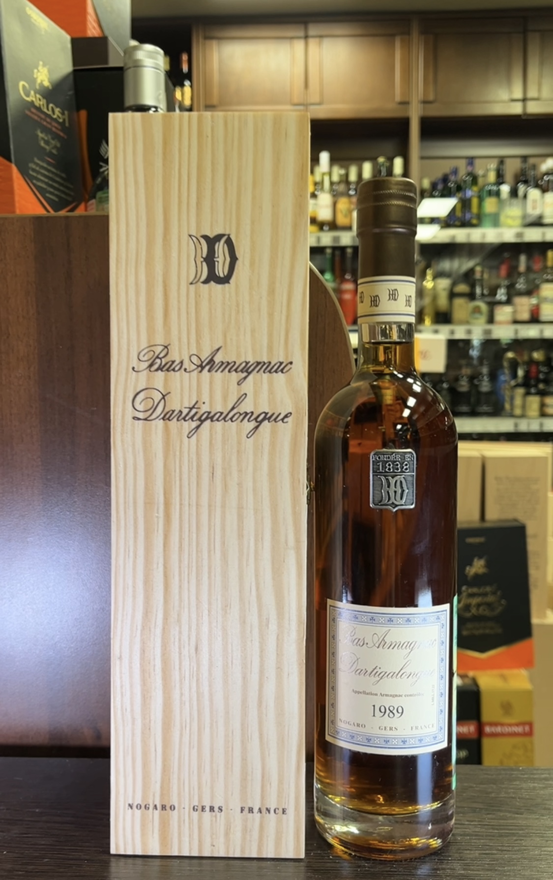 Vintage Bas Armagnac Dartigalongue 1989 years Арманьяк Винтаж Ба Арманьяк Дартигалон 1989 года 0.5л в деревянной упаковке