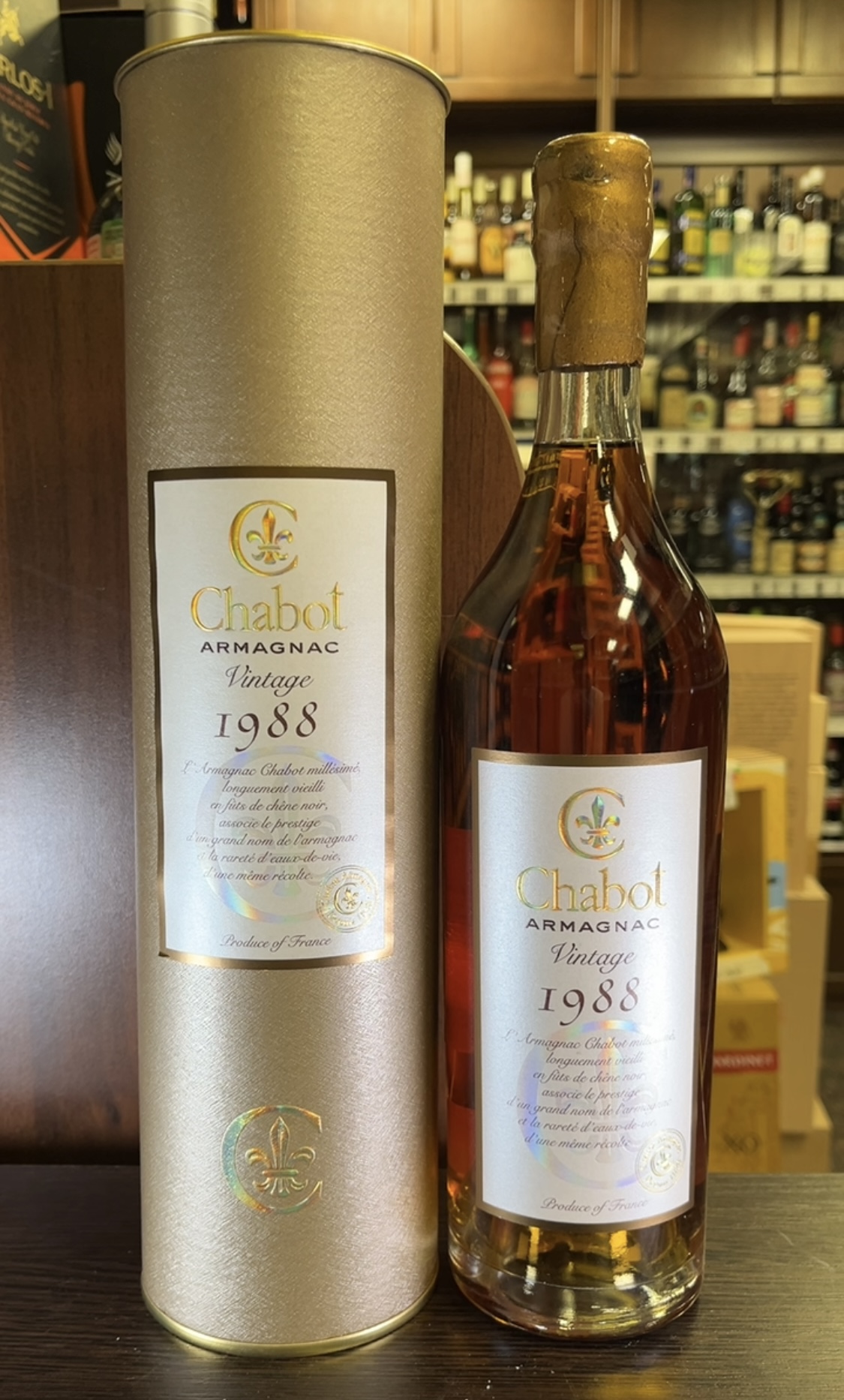 Chabot 1988 years Арманьяк Шабо 1988г 0.7л в подарочной тубе