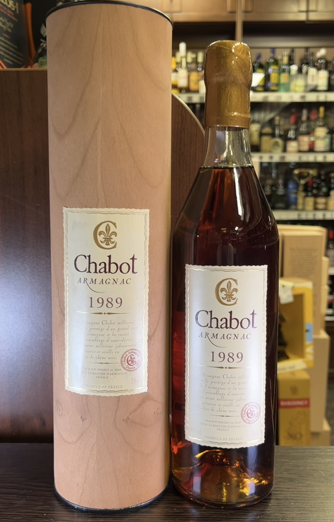 Chabot 1989 years Арманьяк Шабо 1989г 0.7л в подарочной тубе