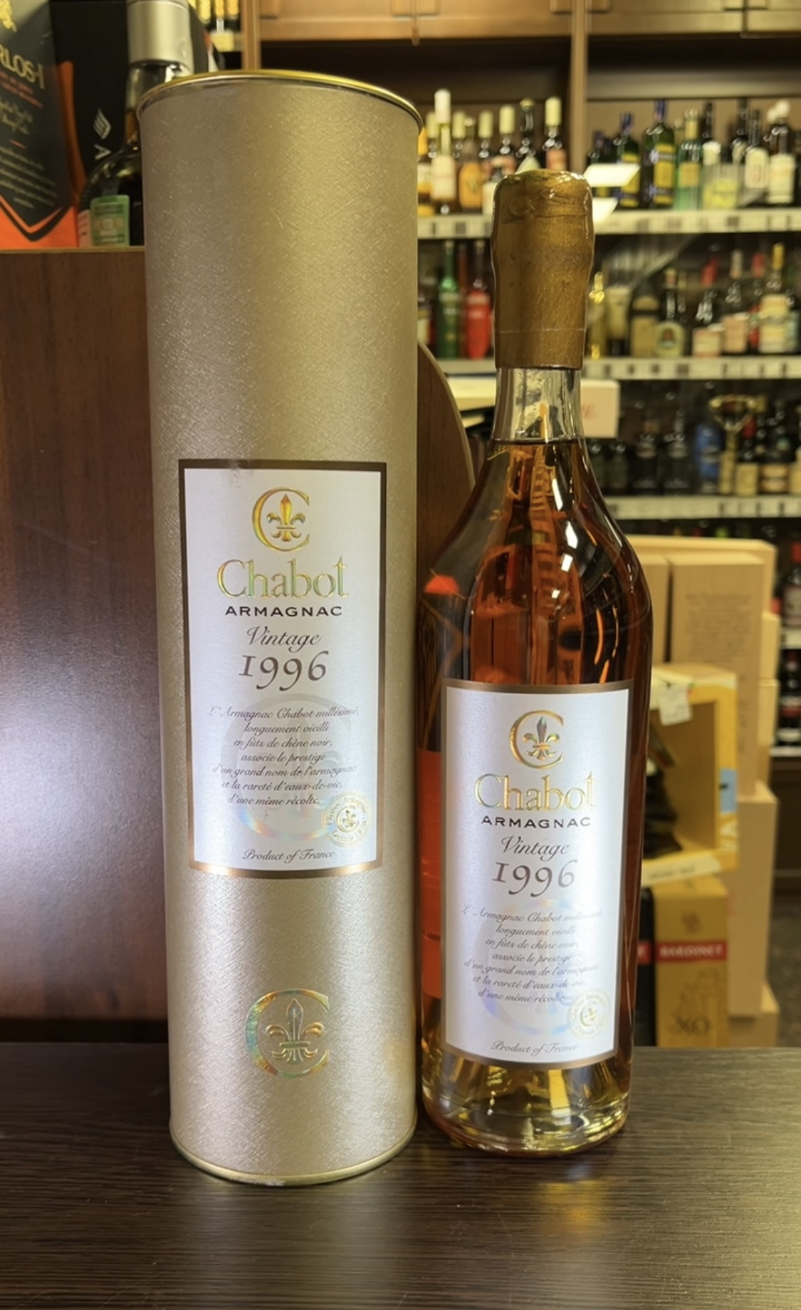 Chabot 1996 years Арманьяк Шабо 1996г 0.7л в подарочной тубе