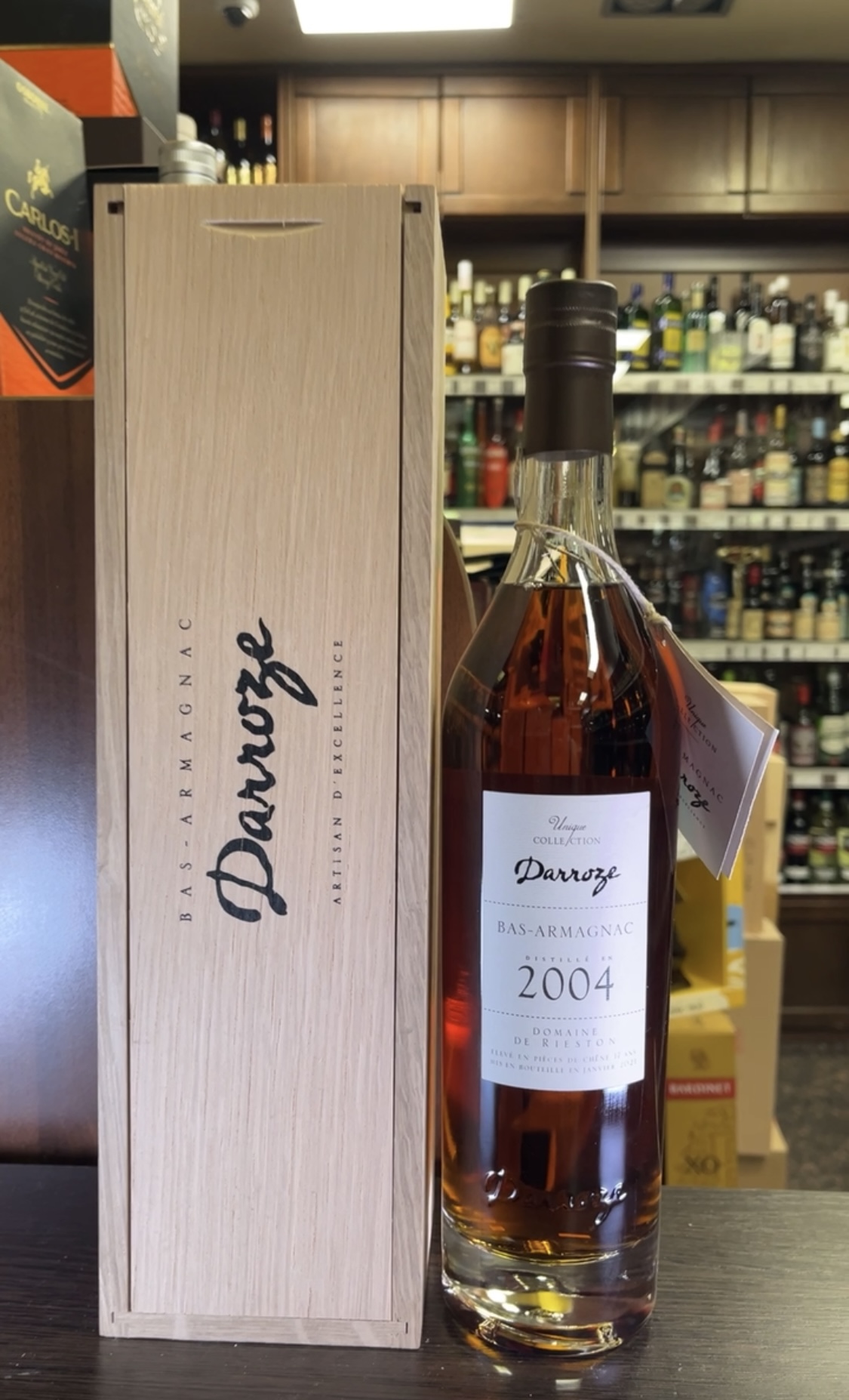 Darroze Bas Armagnac Unique Collection 2004 Арманьяк Дарроз Баз Арманьяк Уник Коллексьон 2004г 0.7л в деревянной упаковке