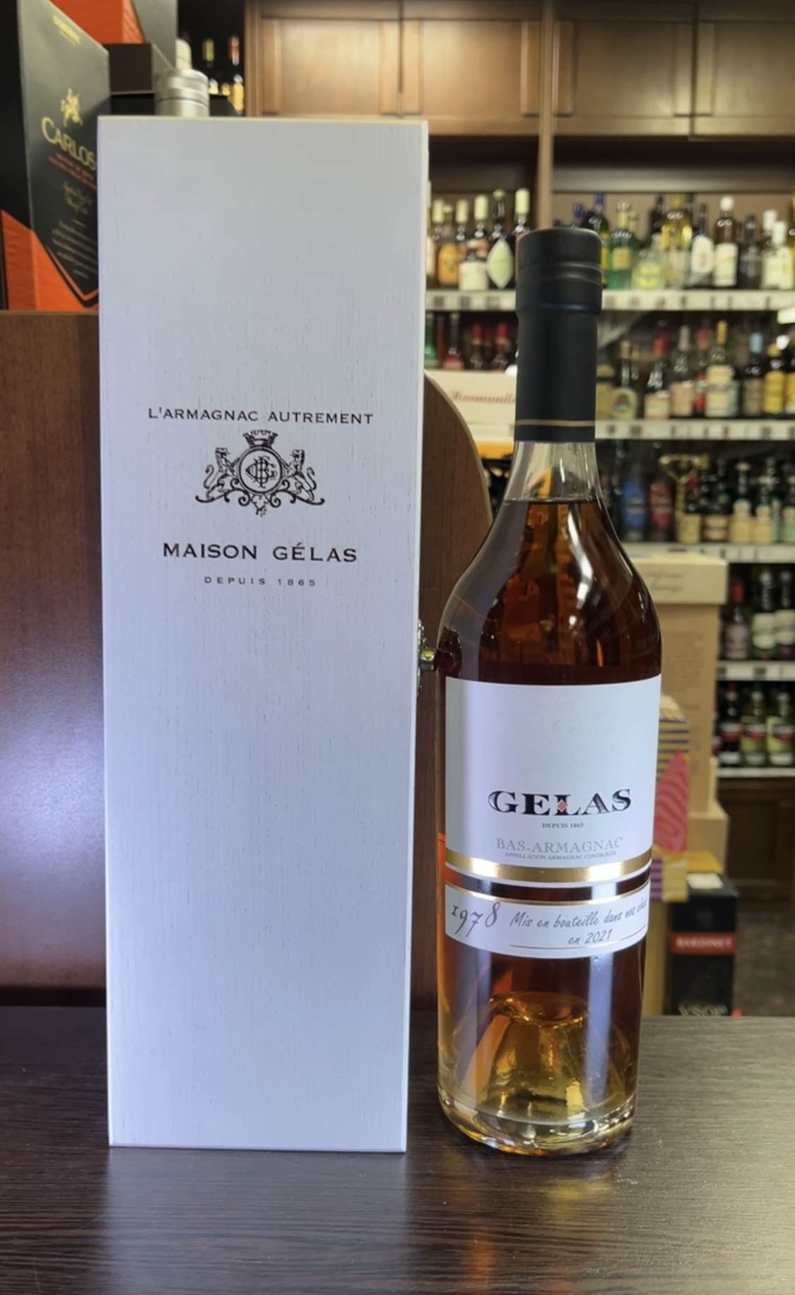 Gelas Bas Armagnac 1978 years Арманьяк Желас Ба Арманьяк 1978г 0.7л в деревянной упаковке