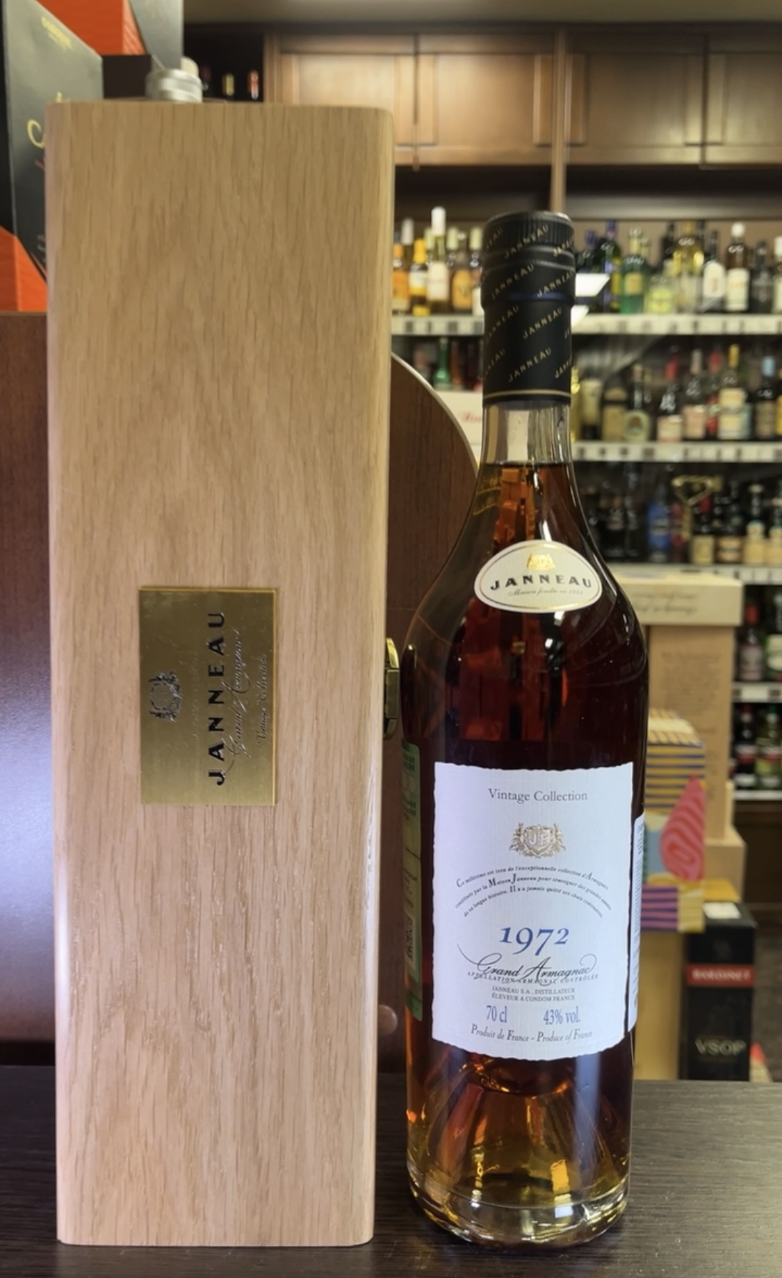 Janneau Vintage Collection 1972 Арманьяк Жанно Винтажная Коллекция 1972г 0.7л в деревянной упаковке