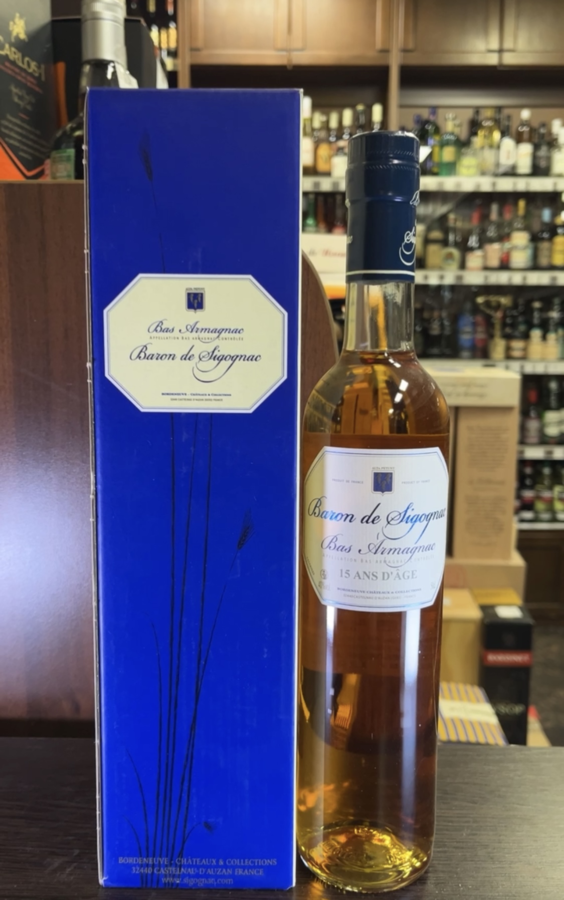 Baron de Sigognac 15 Ans d Age 2005 Арманьяк Барон де Сигоньяк 15 Ан дАж 2005г 0.5л в подарочной упаковке