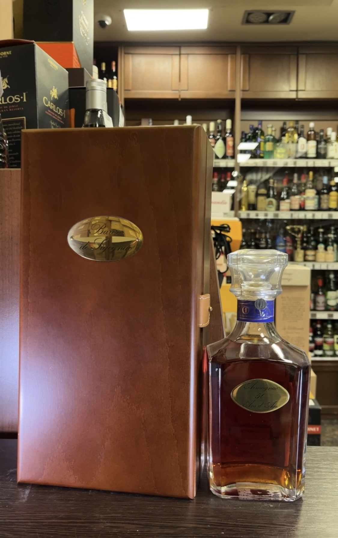 Armagnac Baron de Sigognac 50 Ans DAge Арманьяк Барон де Сигоньяк 50 лет 0.7л в подарочной упаковке
