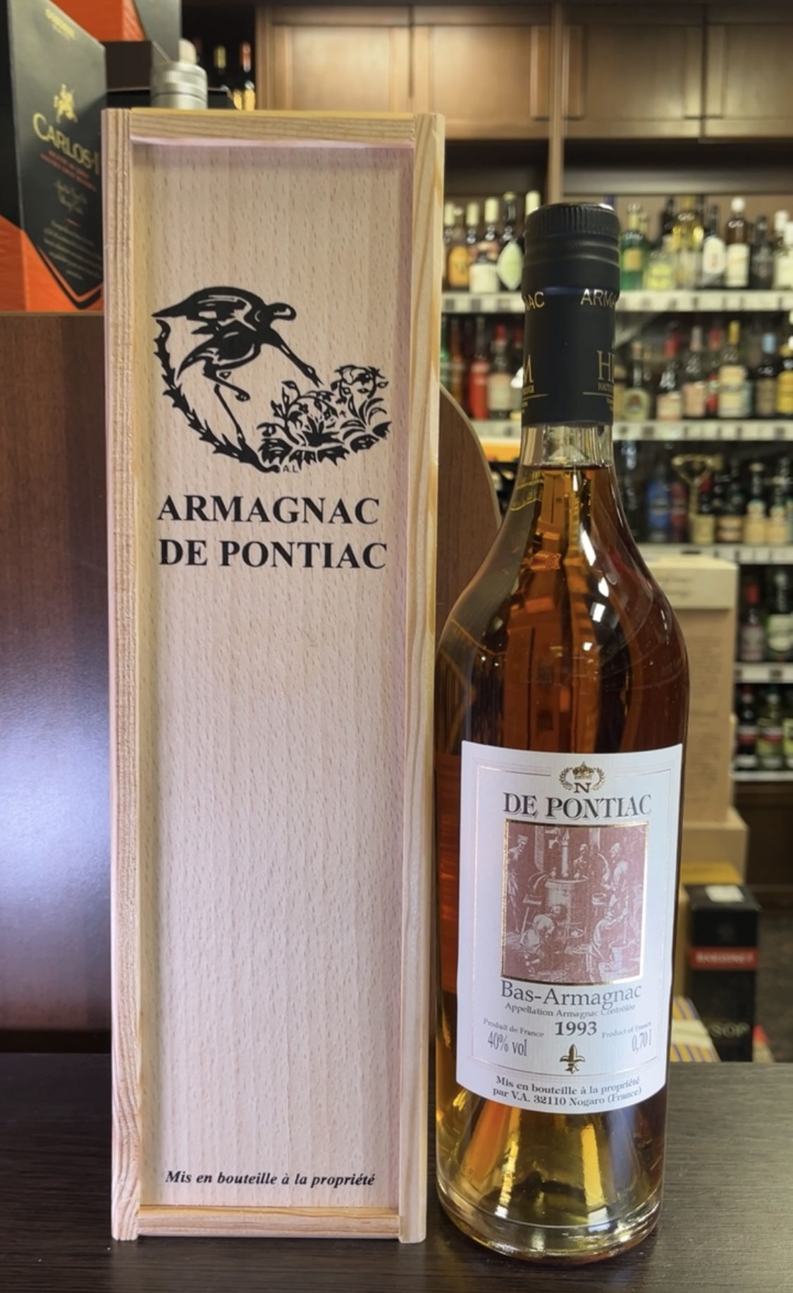 Bas Armagnac De Pontiac 1993 years Бренди Баз Арманьяк де Понтьяк 1993г 0.7л в деревянной упаковке