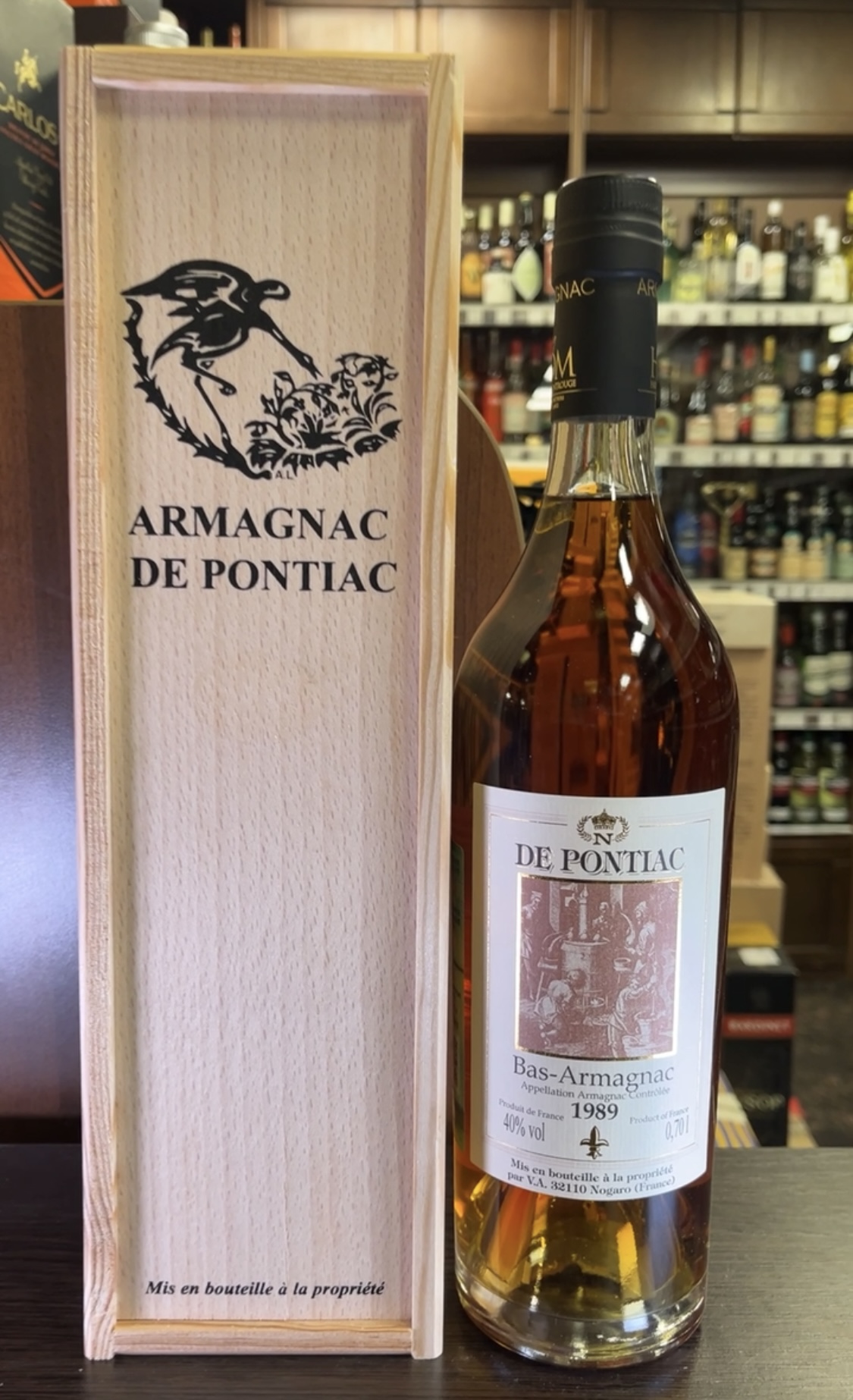 Bas Armagnac De Pontiac 1989 years Бренди Баз Арманьяк де Понтьяк 1989г 0.7л в деревянной упаковке