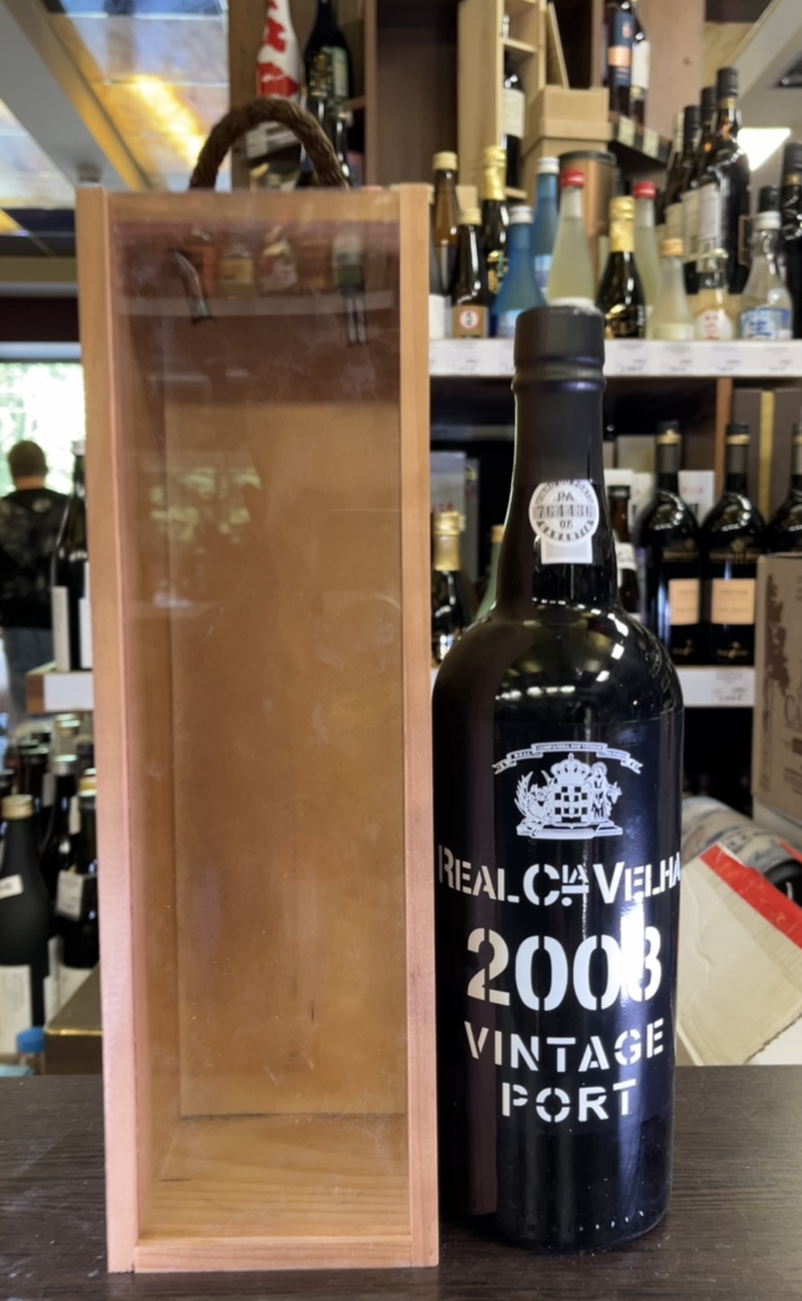 Real Companhia Velha Vintage Port Портвейн Реал Компания Вэлья Винтаж Порт 0.75л в деревянной упаковке