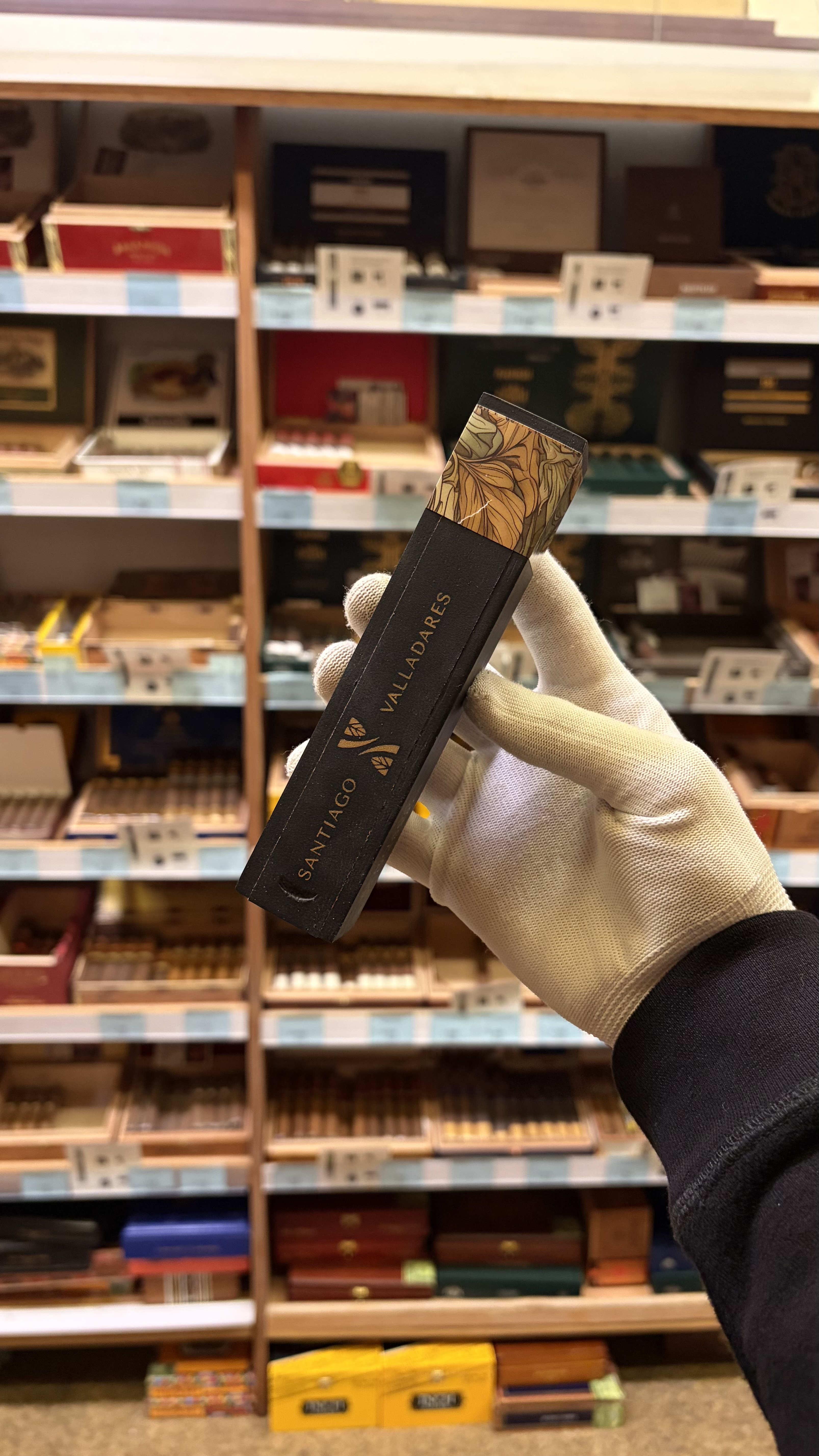 Видео Сигары Santiago Valladares Robusto Magico Limited Edition