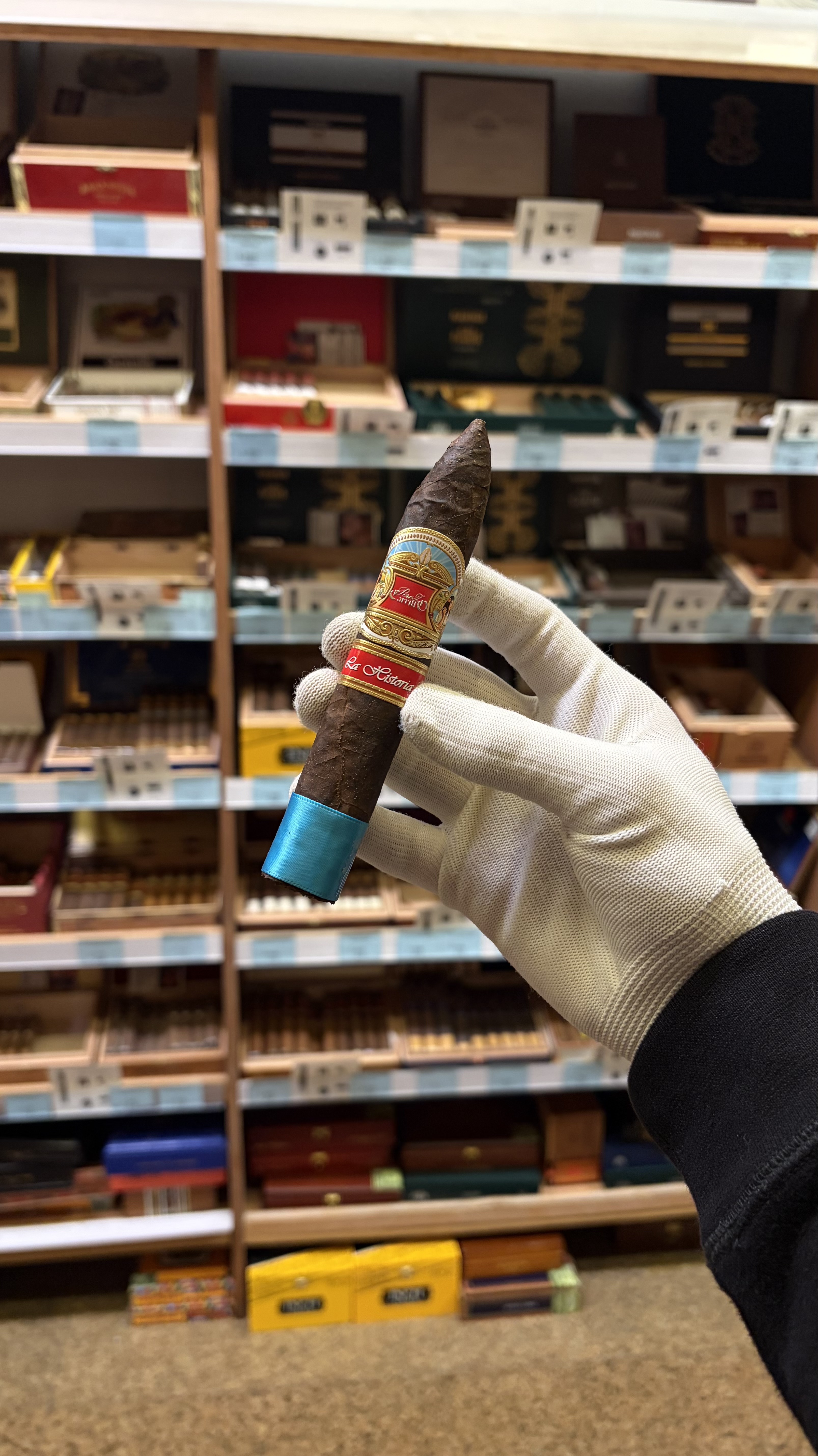 Видео Сигары E.P. Carrillo La Historia Regalias D'Celia