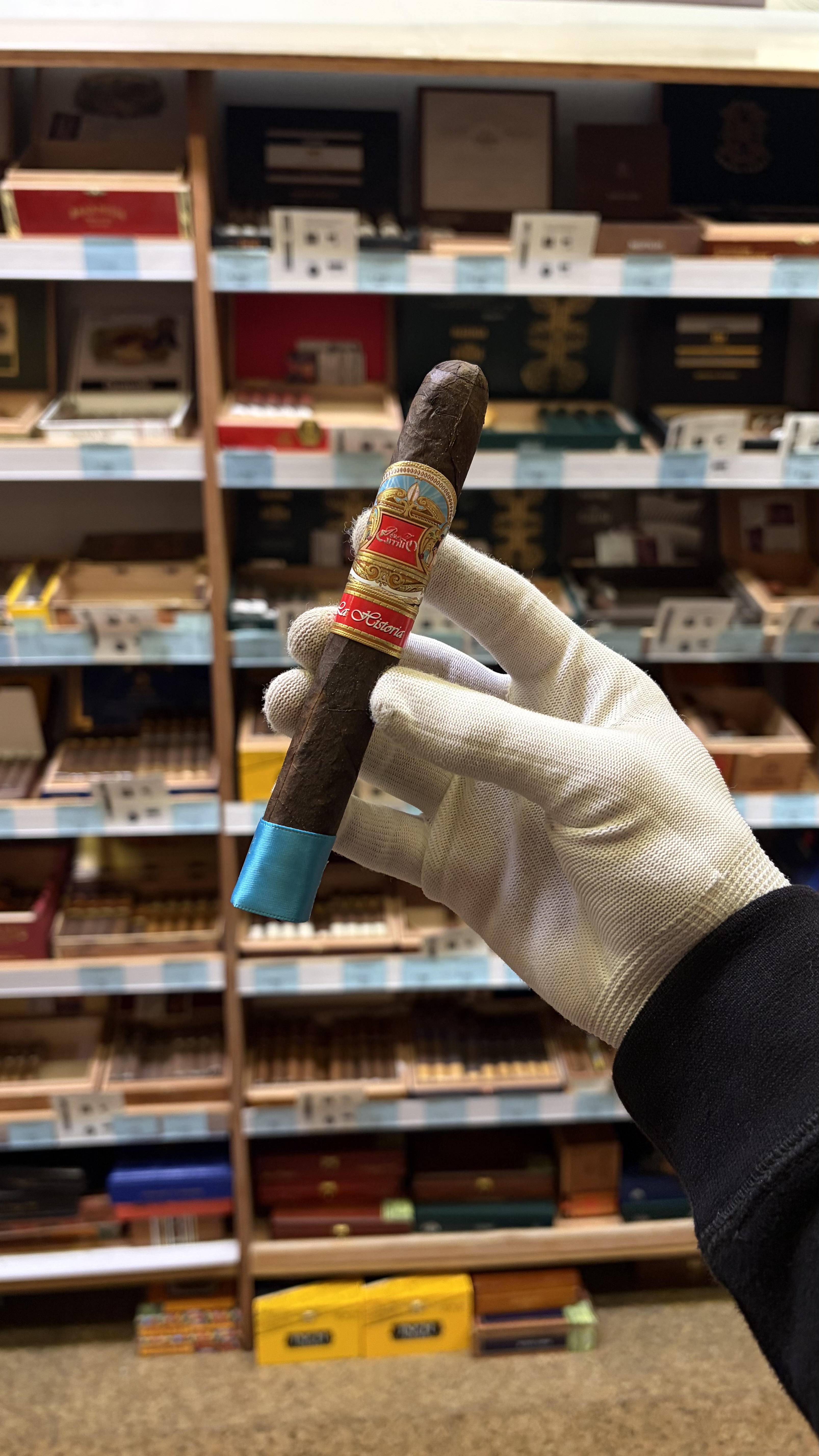 Видео Сигары E.P. Carrillo La Historia Dona Elena