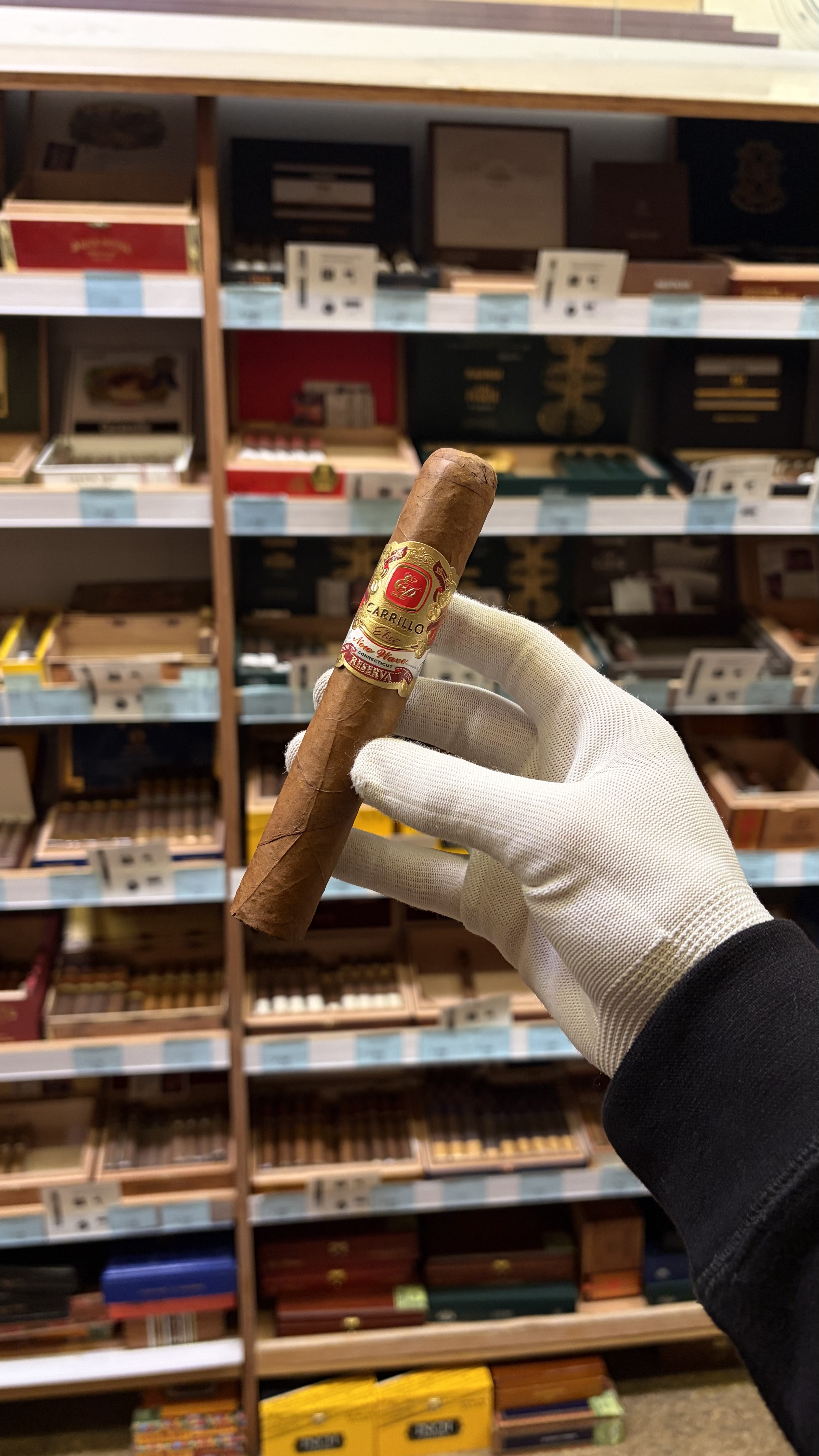 Видео Сигары E.P. Carrillo New Wave Connecticut Reserva Inmensos