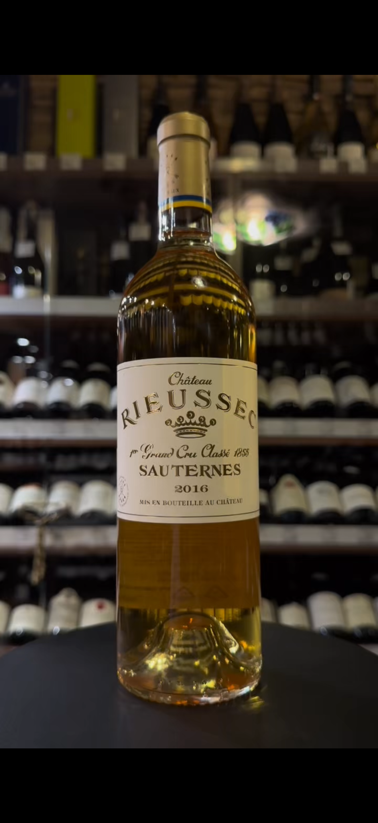Видео Chateau Rieussec Sauternes AOC 1-er Grand Cru Classe 2016 Вино Шато Риессек Премье Гран Крю Классе 2016г 0.75л